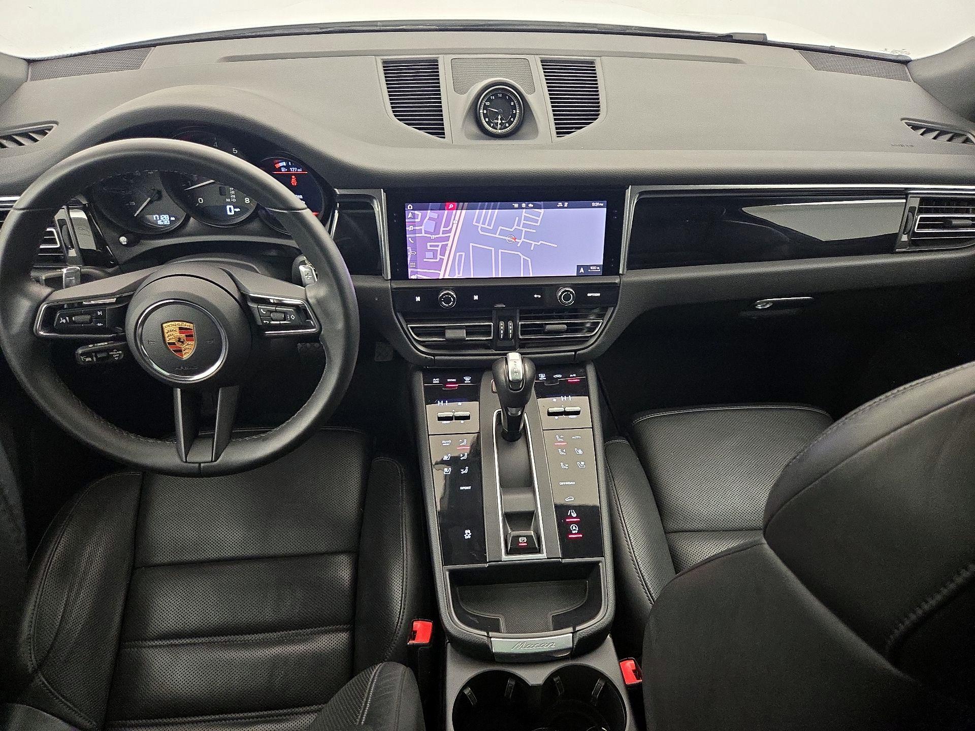 Thumbnail: 2022 Porsche Macan - 9