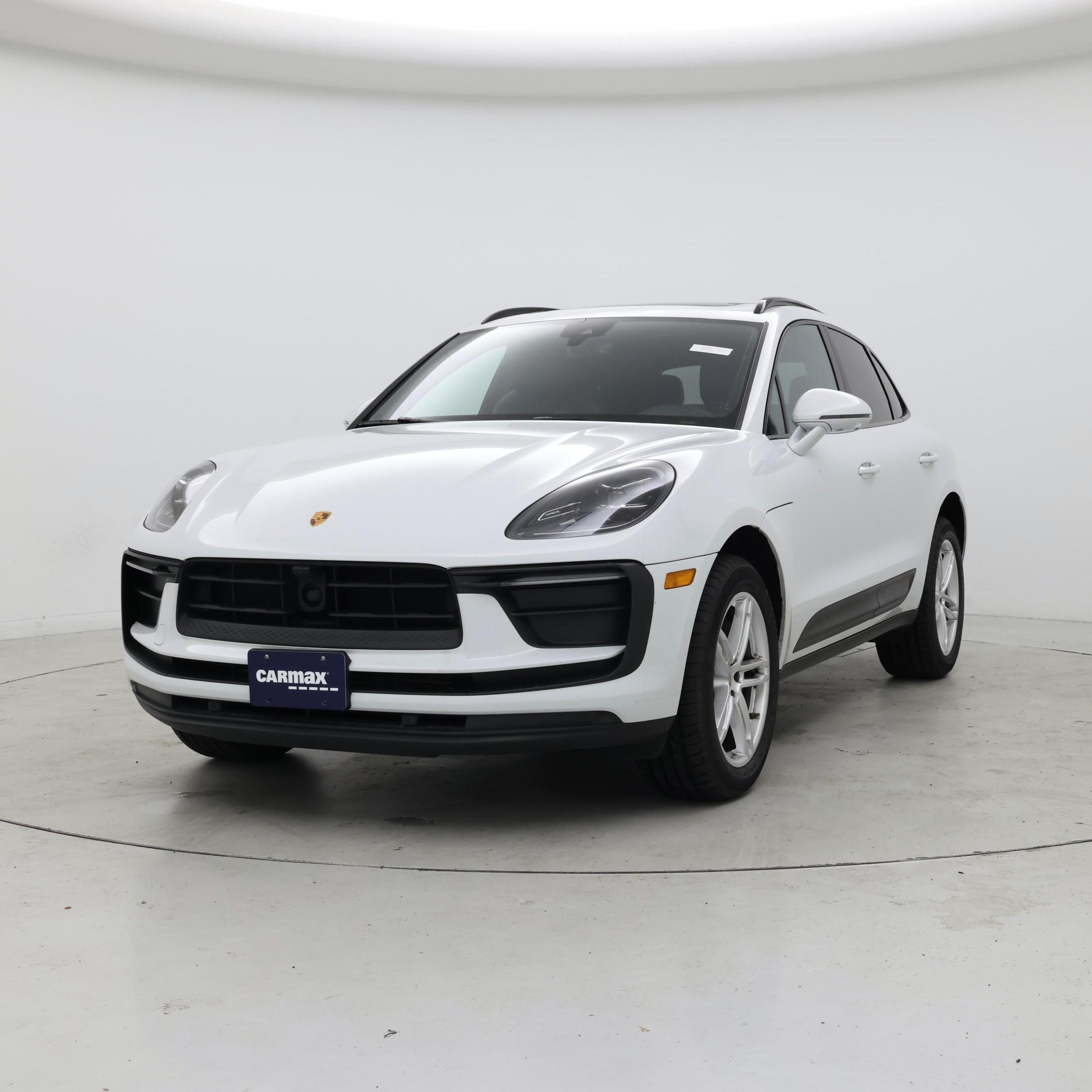 Thumbnail: 2022 Porsche Macan - 4