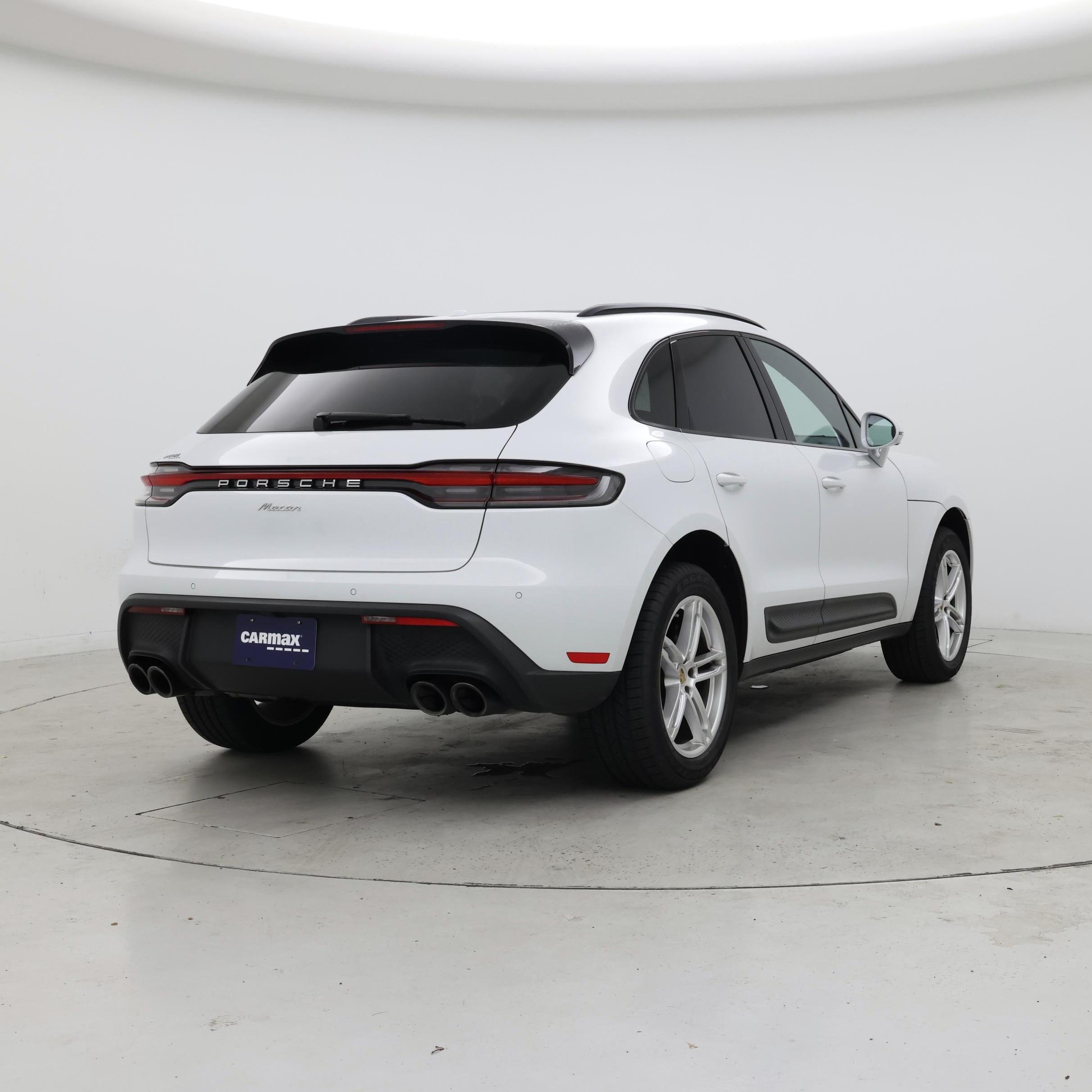 Thumbnail: 2022 Porsche Macan - 8