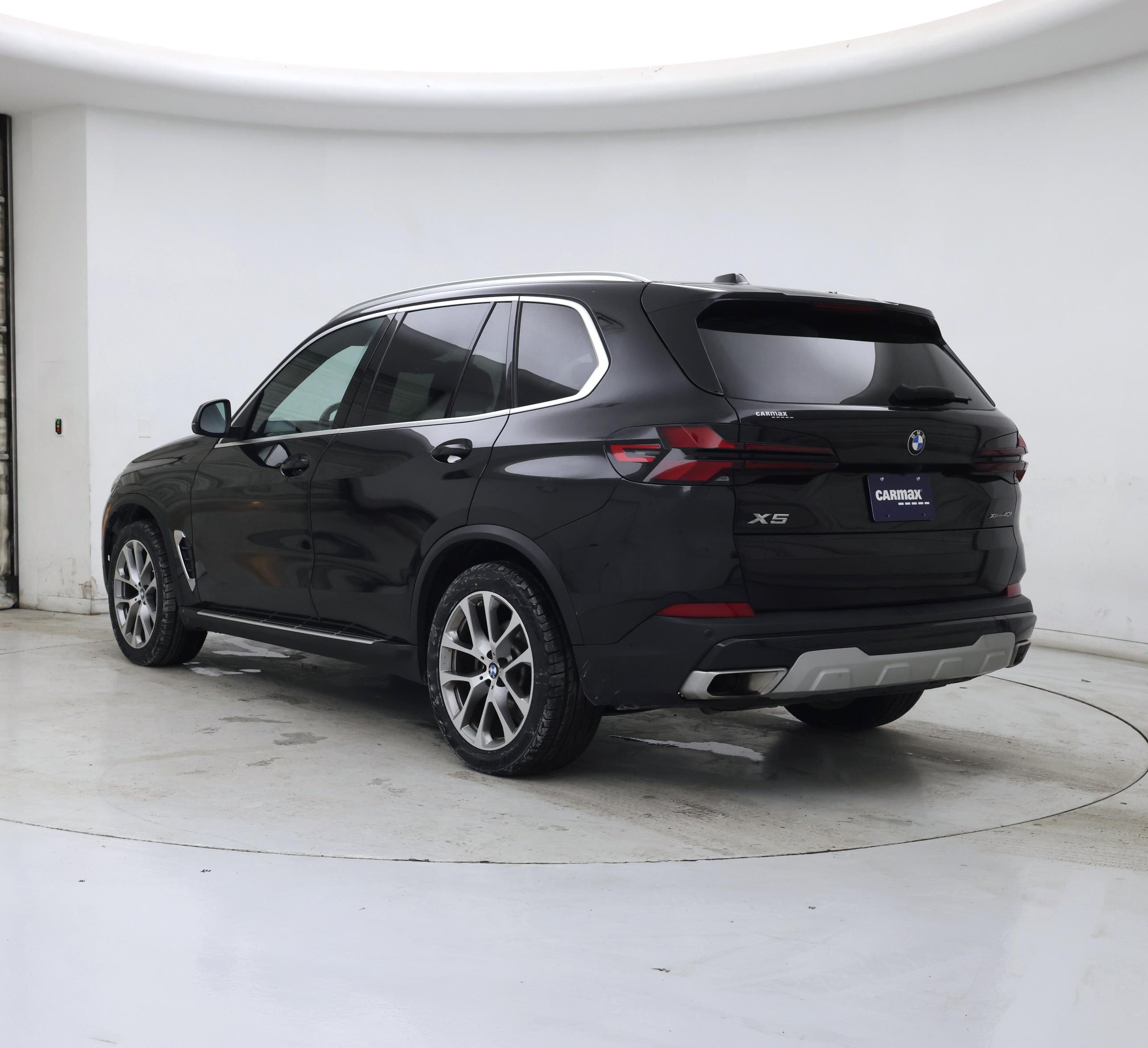 Thumbnail: 2024 BMW X5 - 2