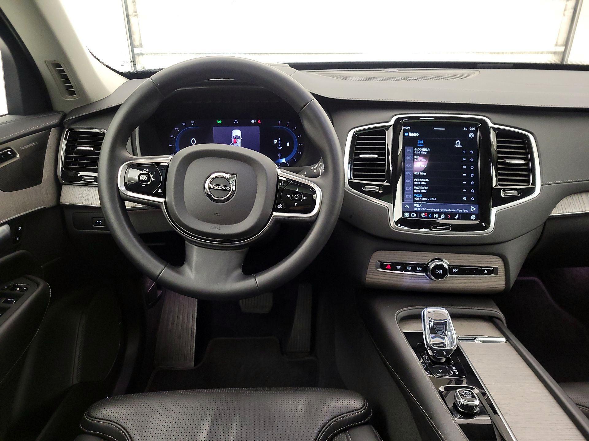 Thumbnail: 2024 Volvo XC90 - 10