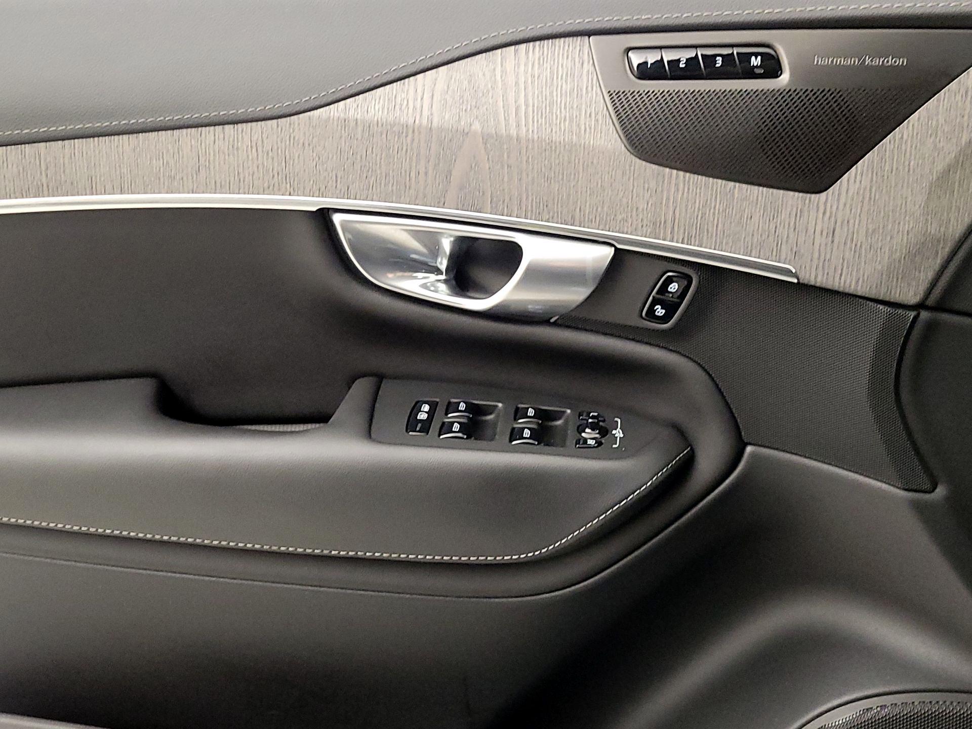 Thumbnail: 2024 Volvo XC90 - 12