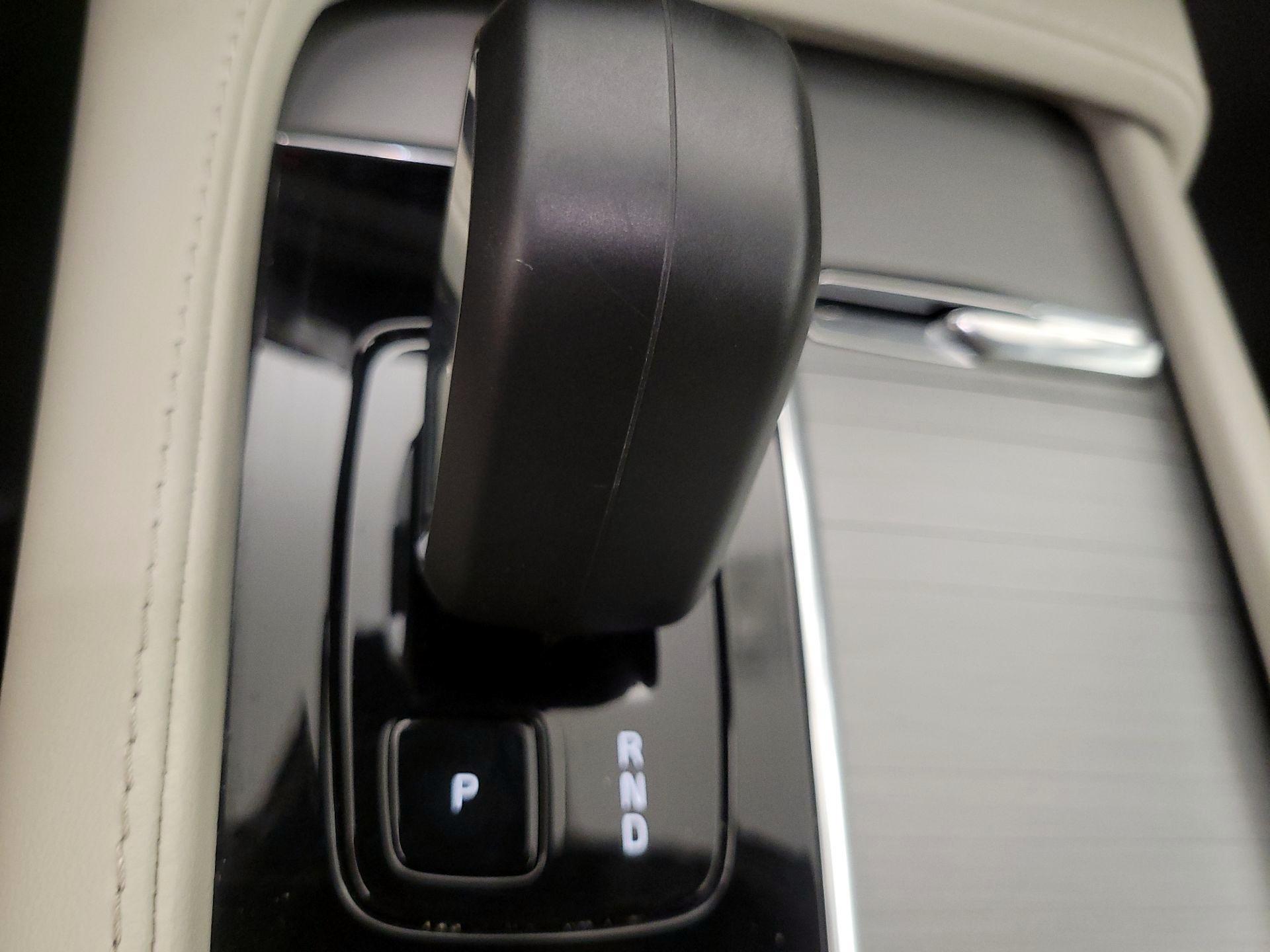 Thumbnail: 2024 Volvo XC90 - 16