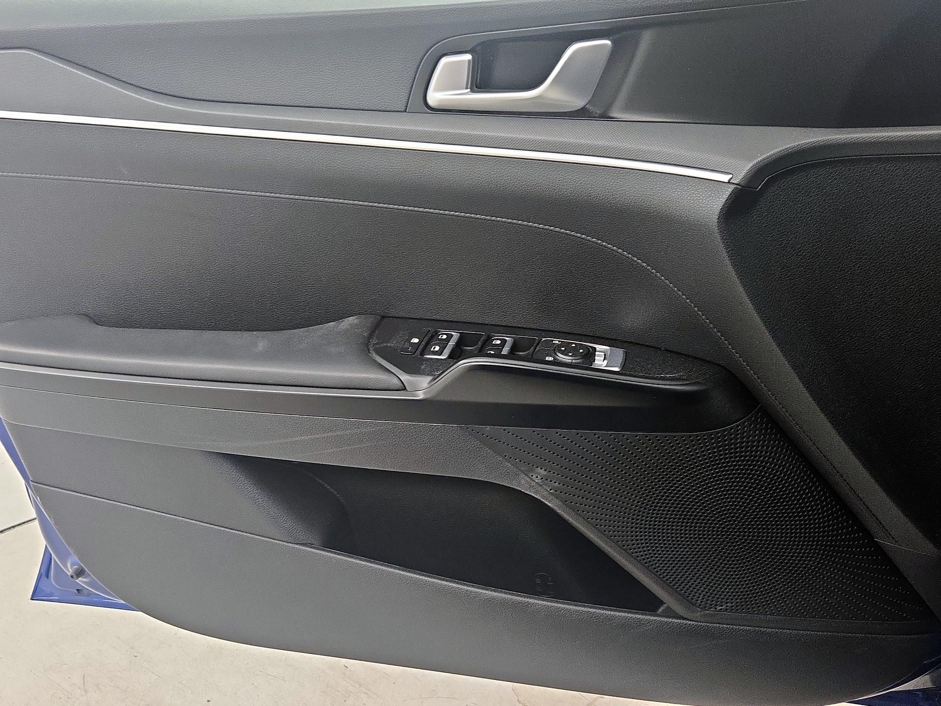 Thumbnail: 2023 Kia K5 - 12