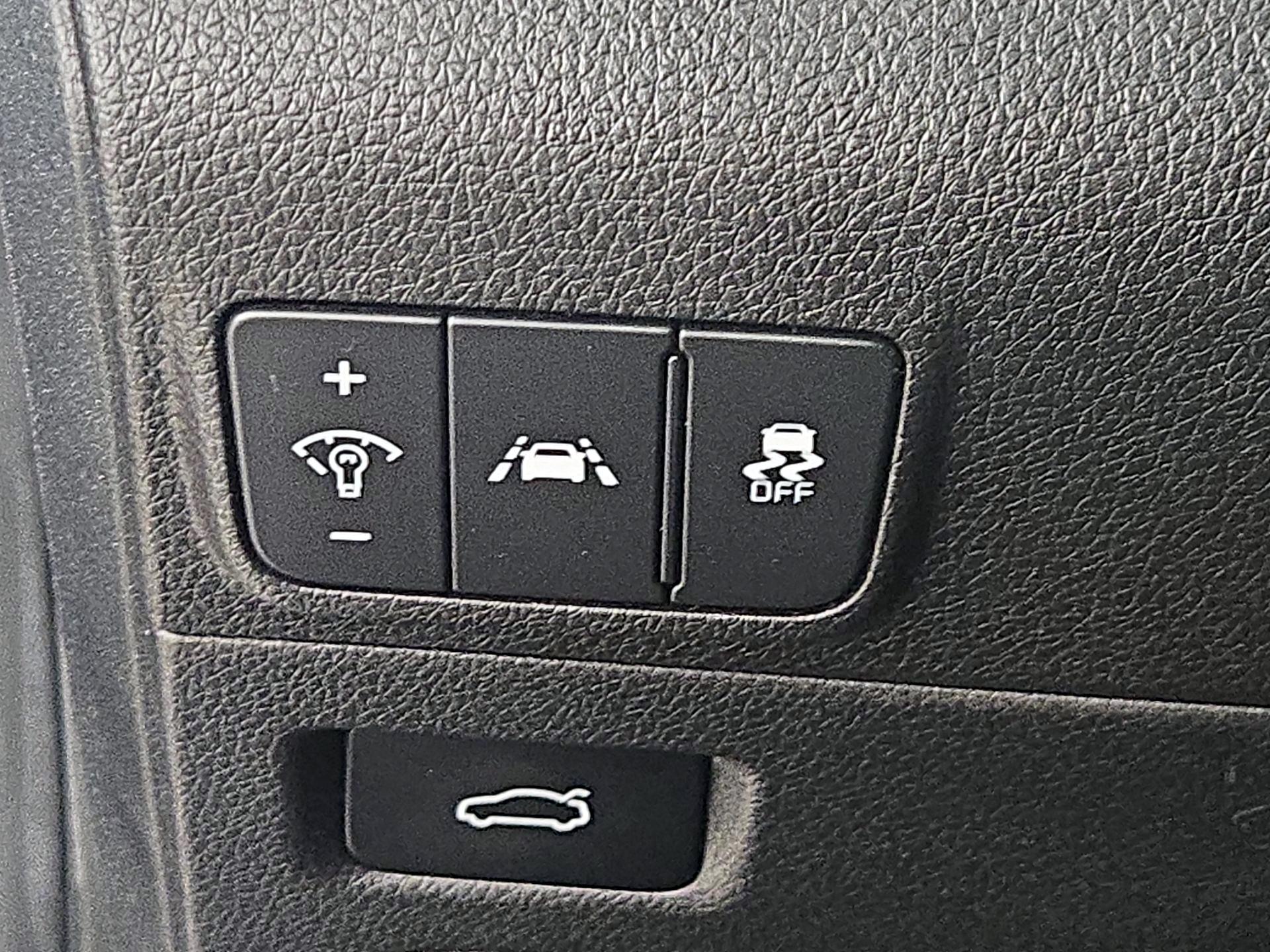 Thumbnail: 2023 Kia K5 - 13