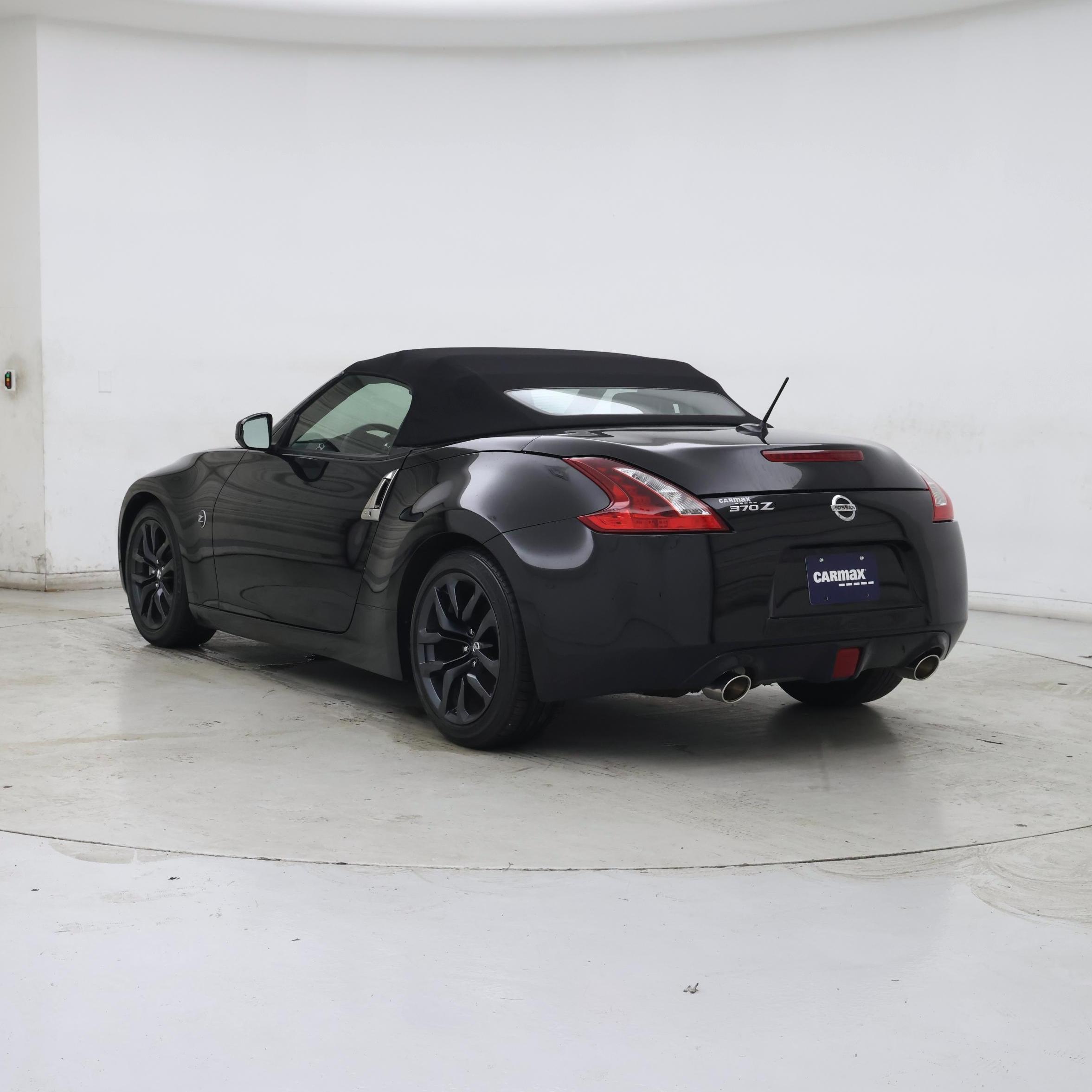 Thumbnail: 2018 Nissan Z - 2