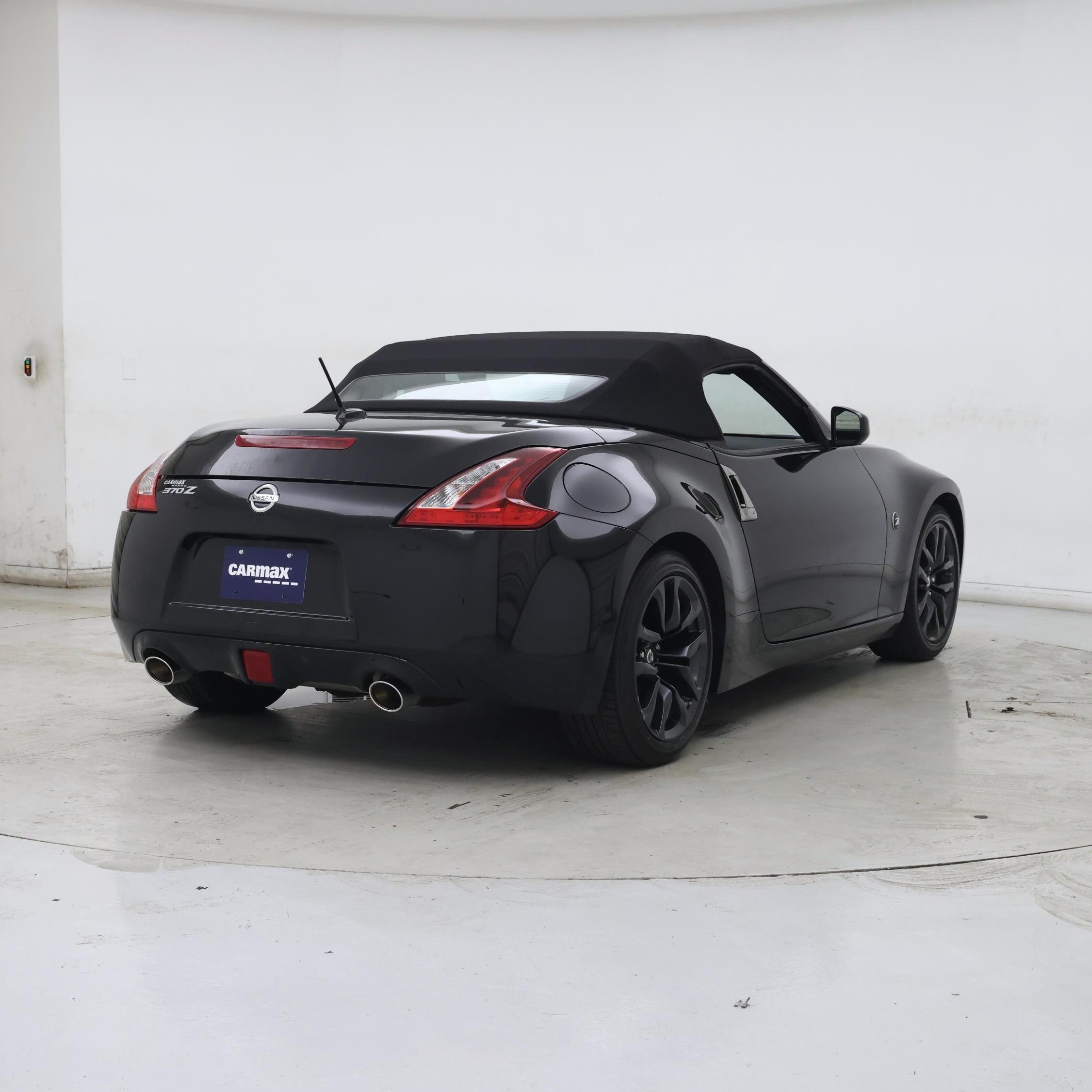 Thumbnail: 2018 Nissan Z - 8
