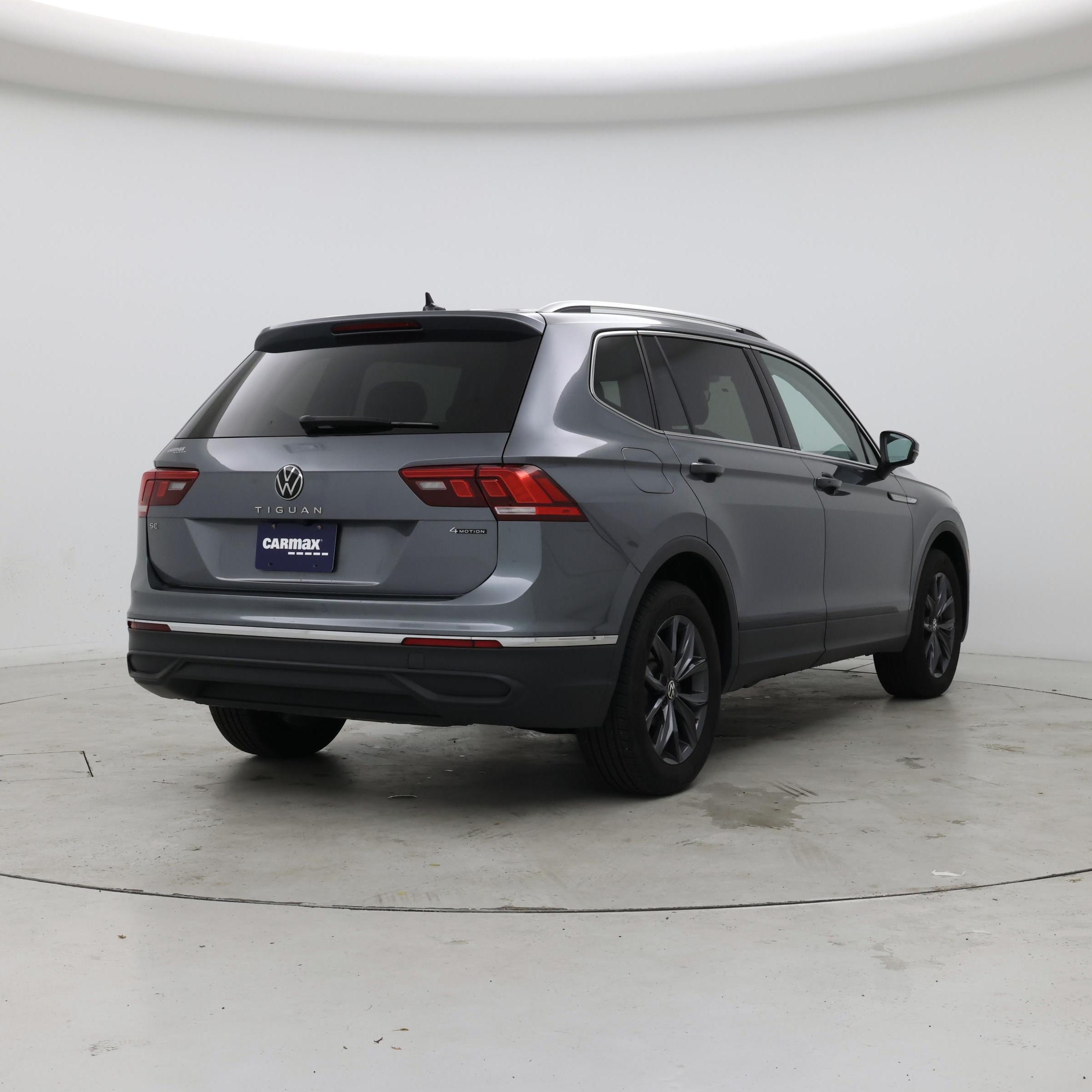 Thumbnail: 2022 Volkswagen Tiguan - 8