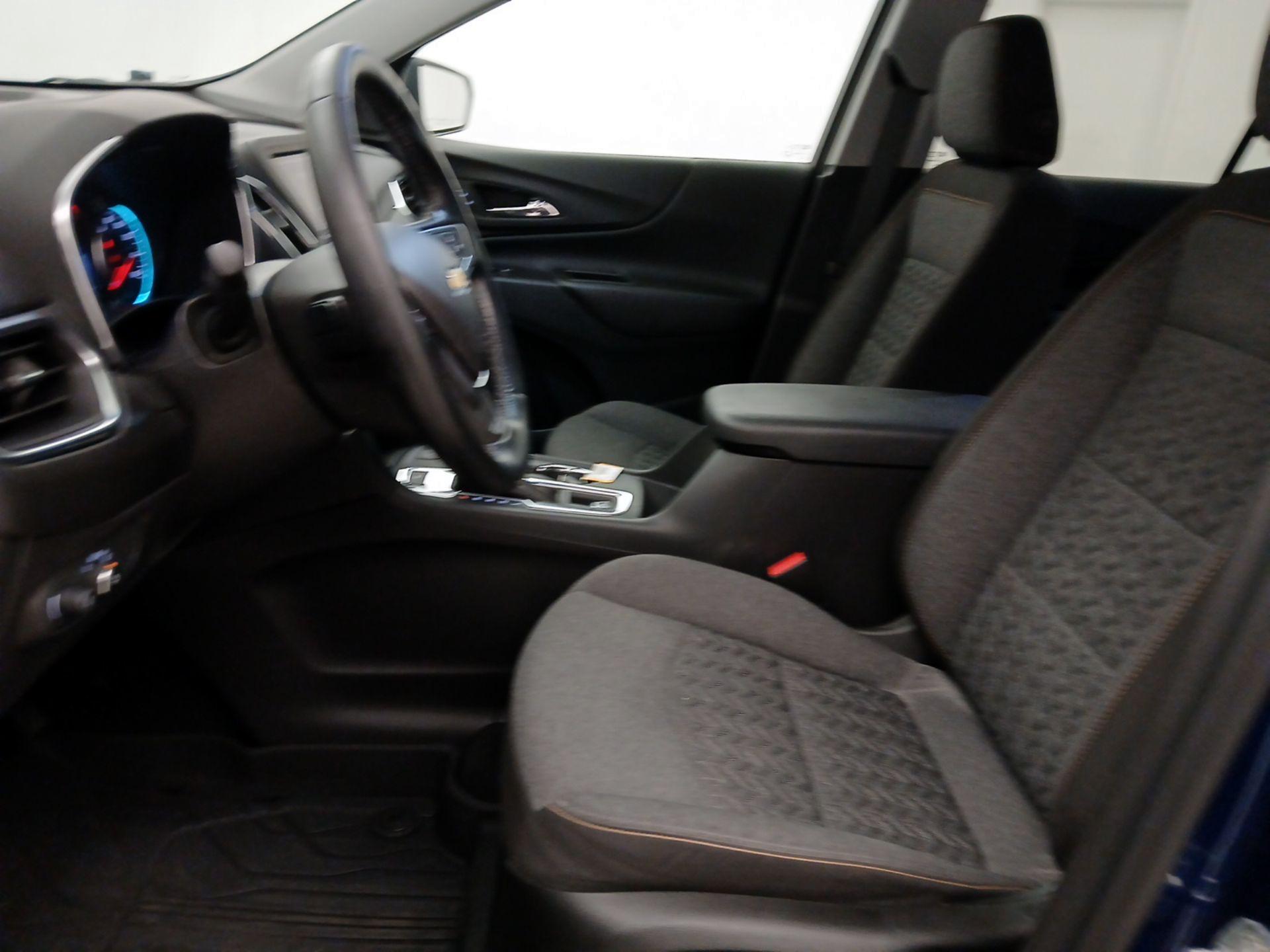 Thumbnail: 2023 Chevrolet Equinox - 9