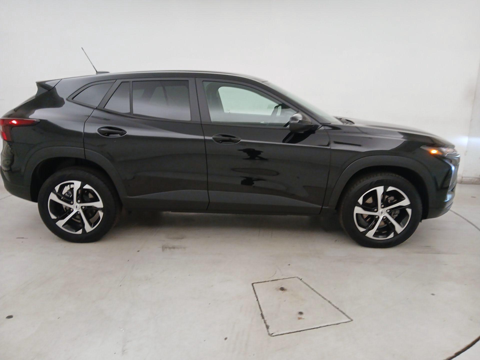 Thumbnail: 2024 Chevrolet Trax - 4