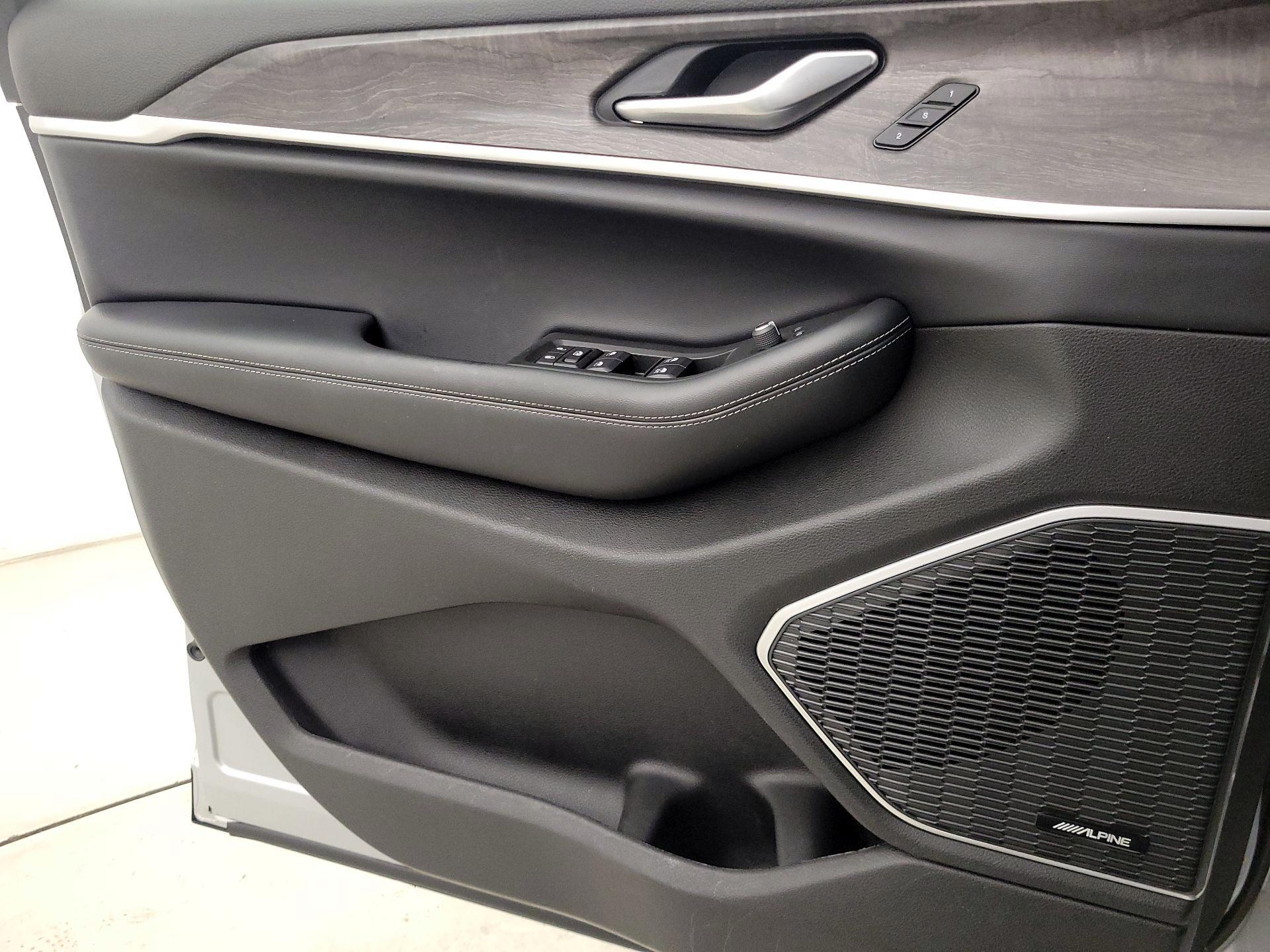 Thumbnail: 2021 Jeep Grand Cherokee L - 12