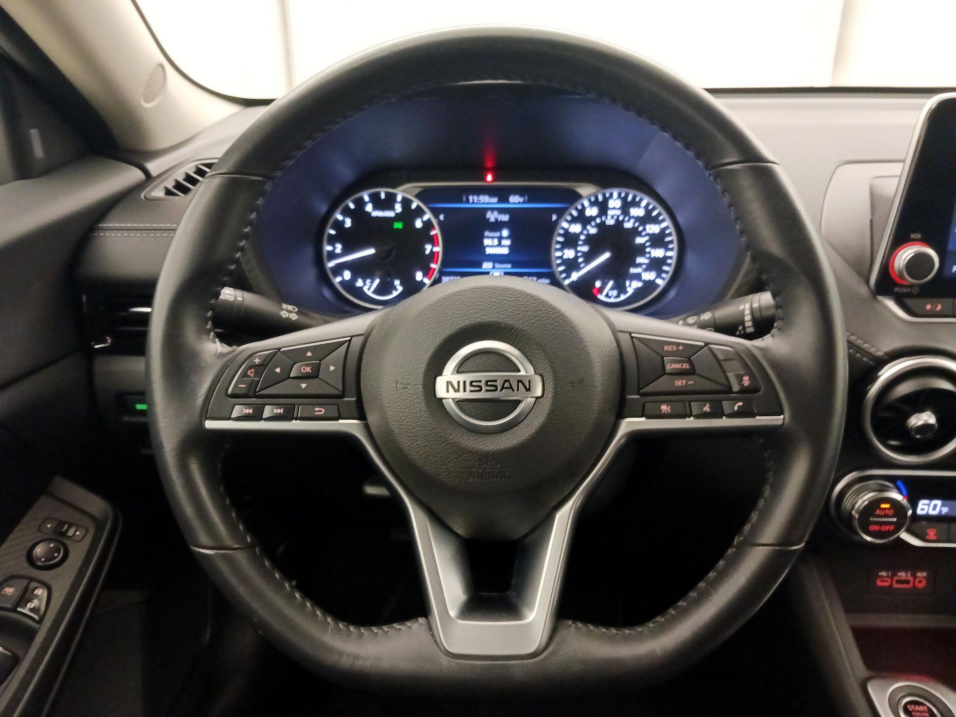 Thumbnail: 2021 Nissan Sentra - 10