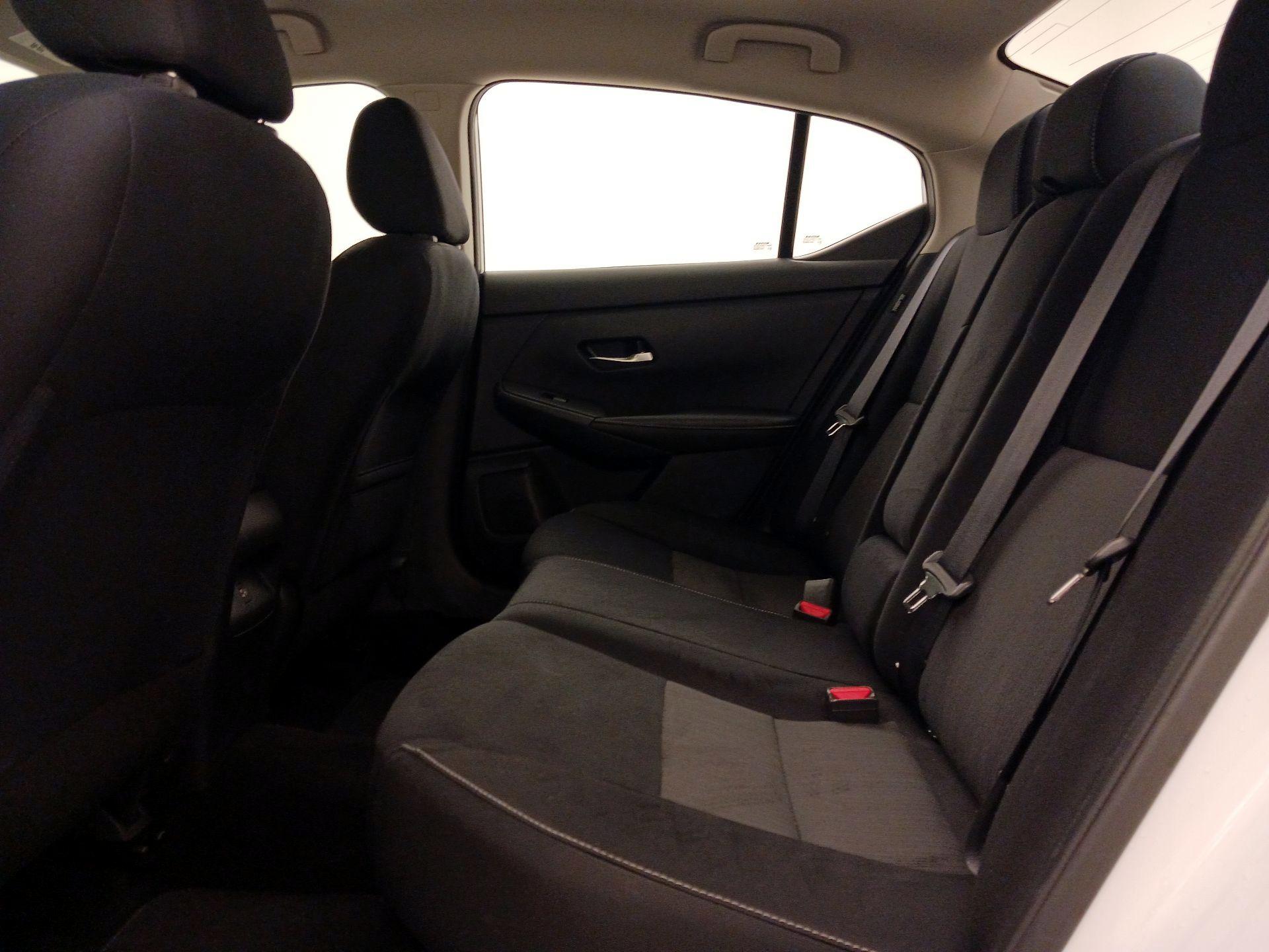 Thumbnail: 2021 Nissan Sentra - 19