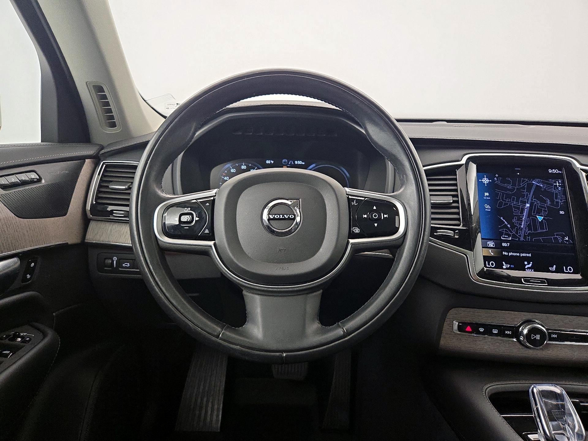 Thumbnail: 2022 Volvo XC90 - 10