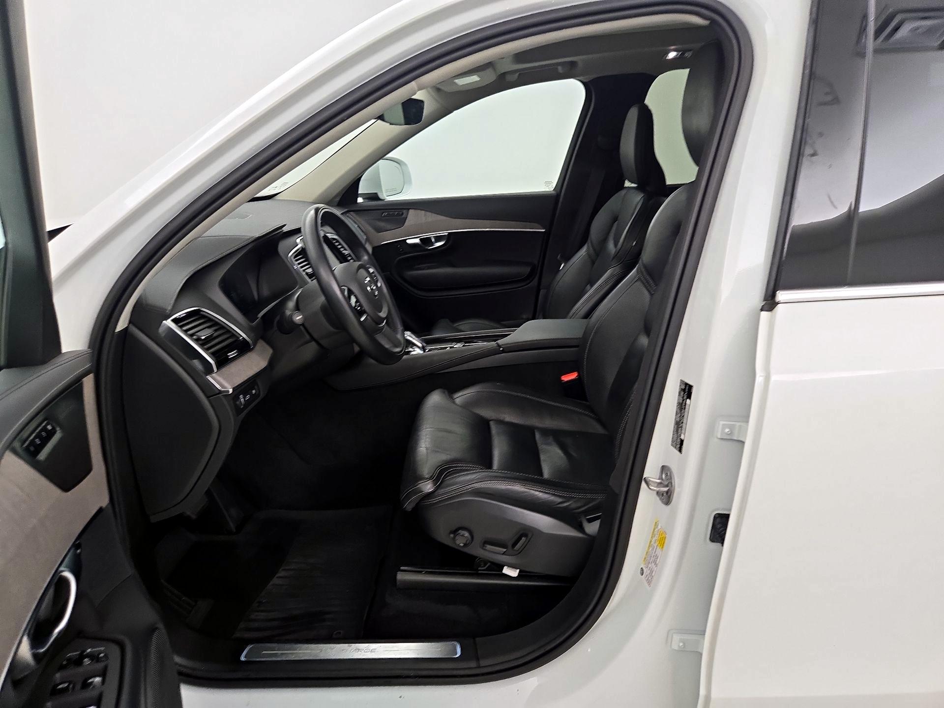 Thumbnail: 2022 Volvo XC90 - 11