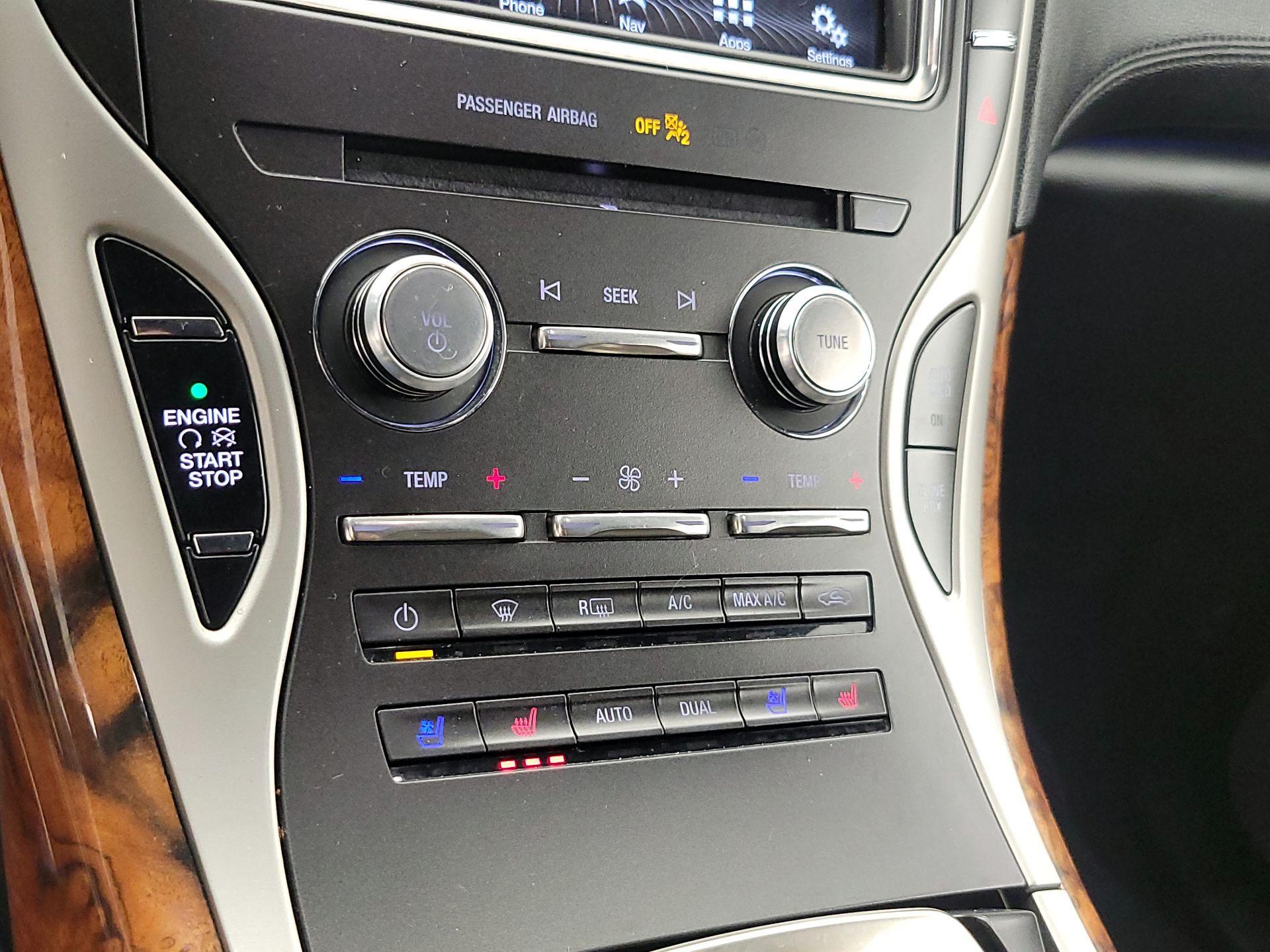 Thumbnail: 2019 Lincoln Nautilus - 17