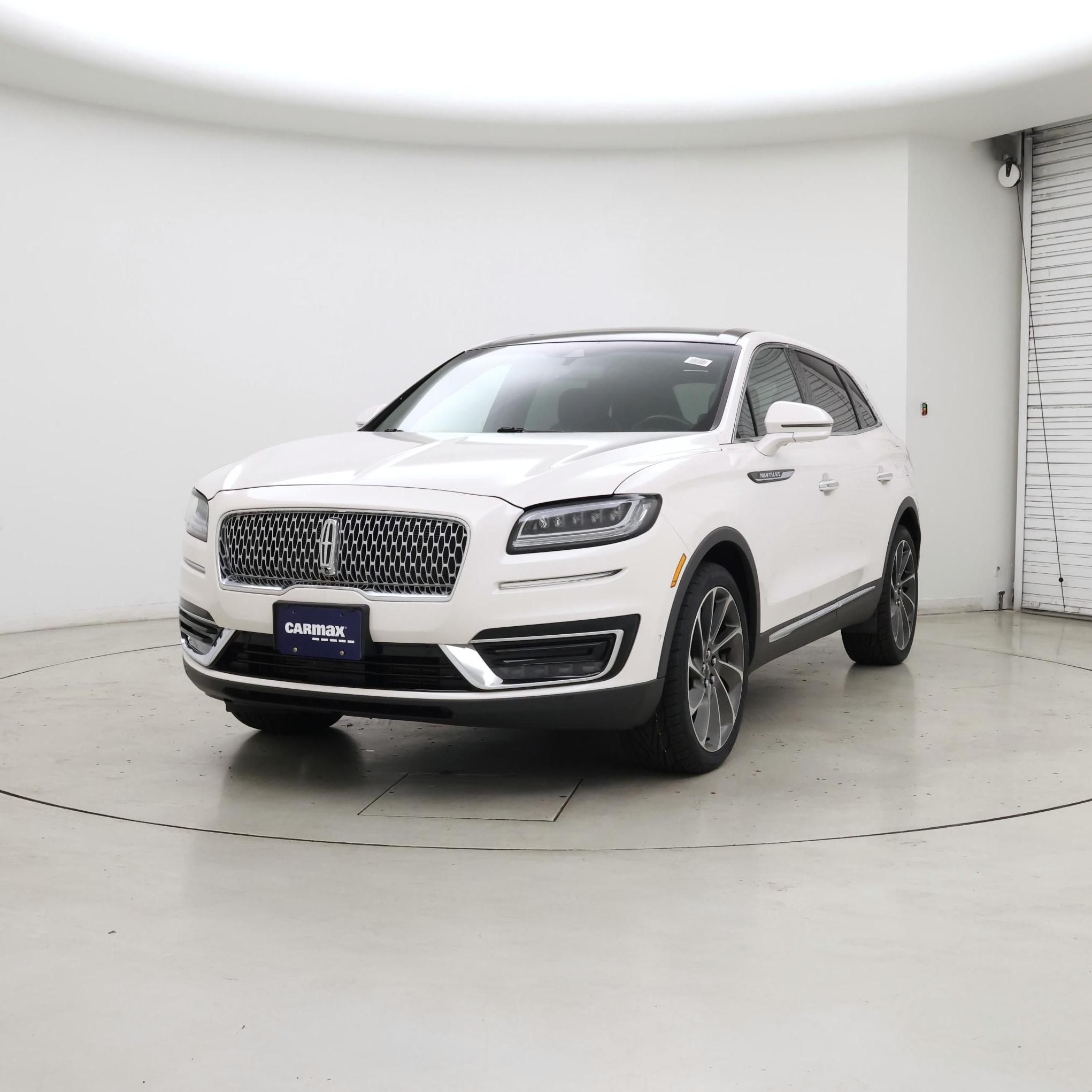 Thumbnail: 2019 Lincoln Nautilus - 4