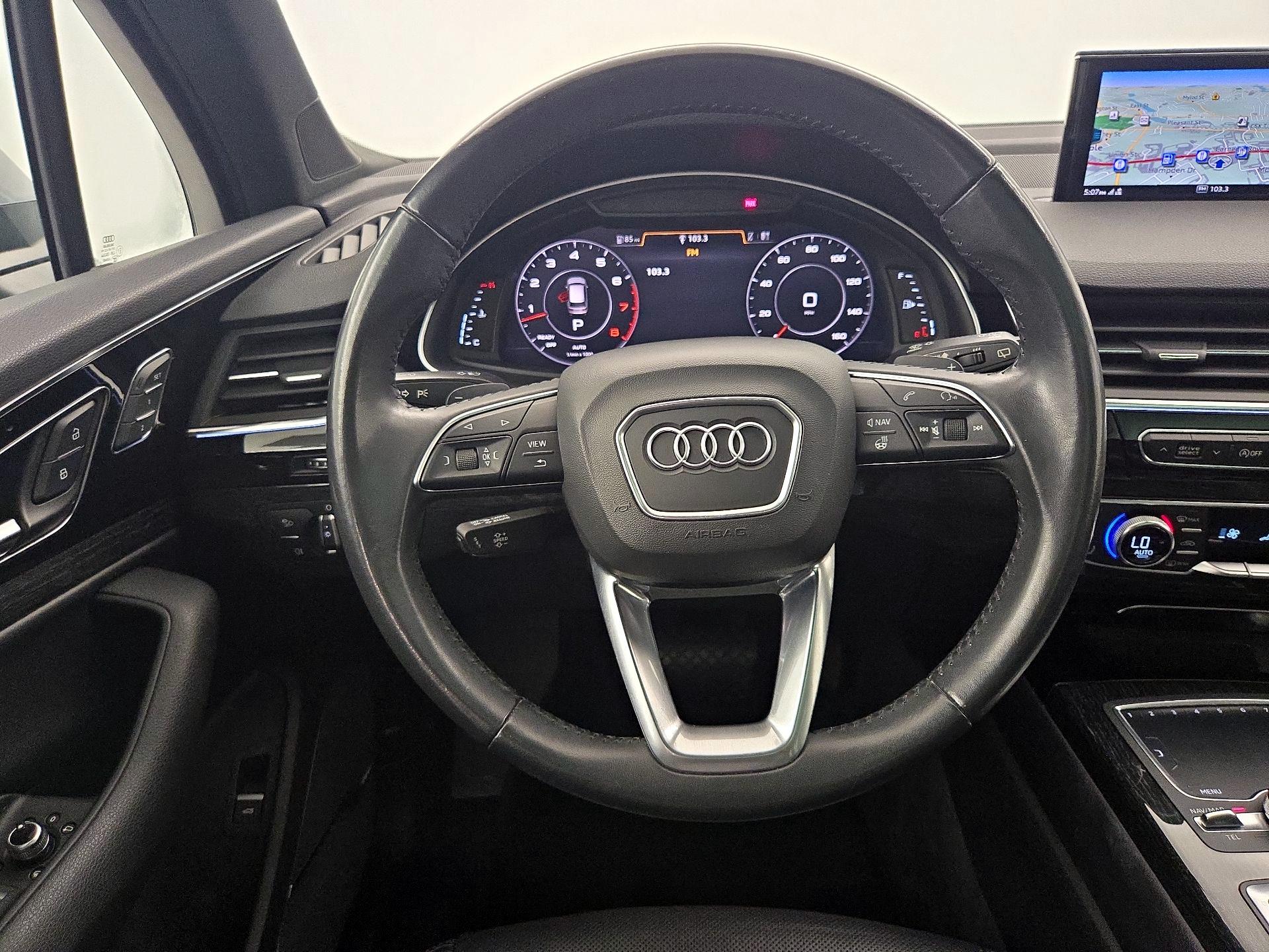 Thumbnail: 2019 Audi Q7 - 10