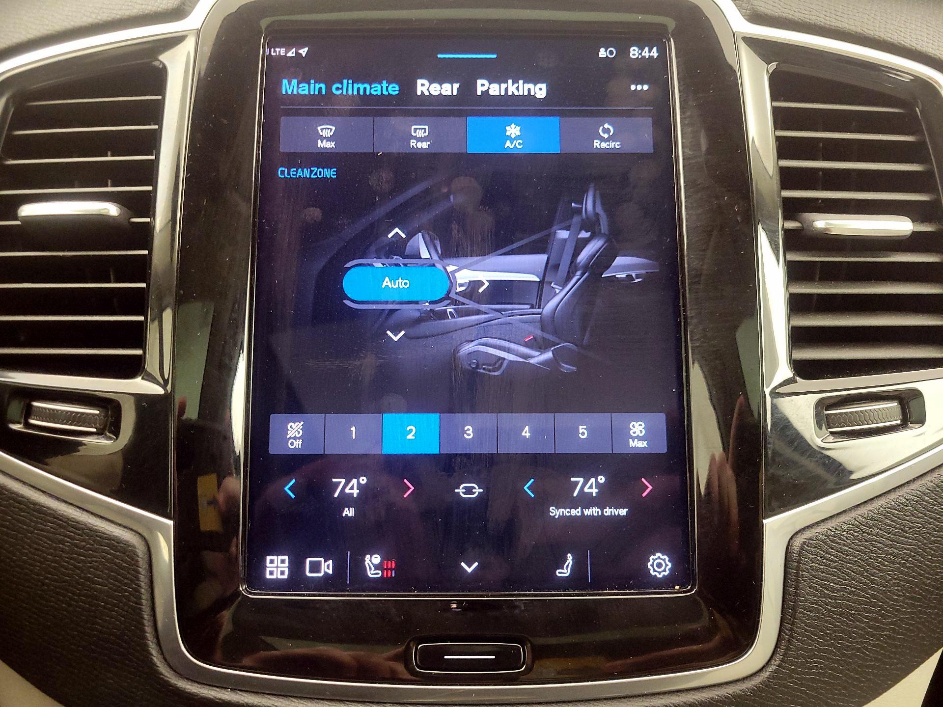 Thumbnail: 2024 Volvo XC90 - 17