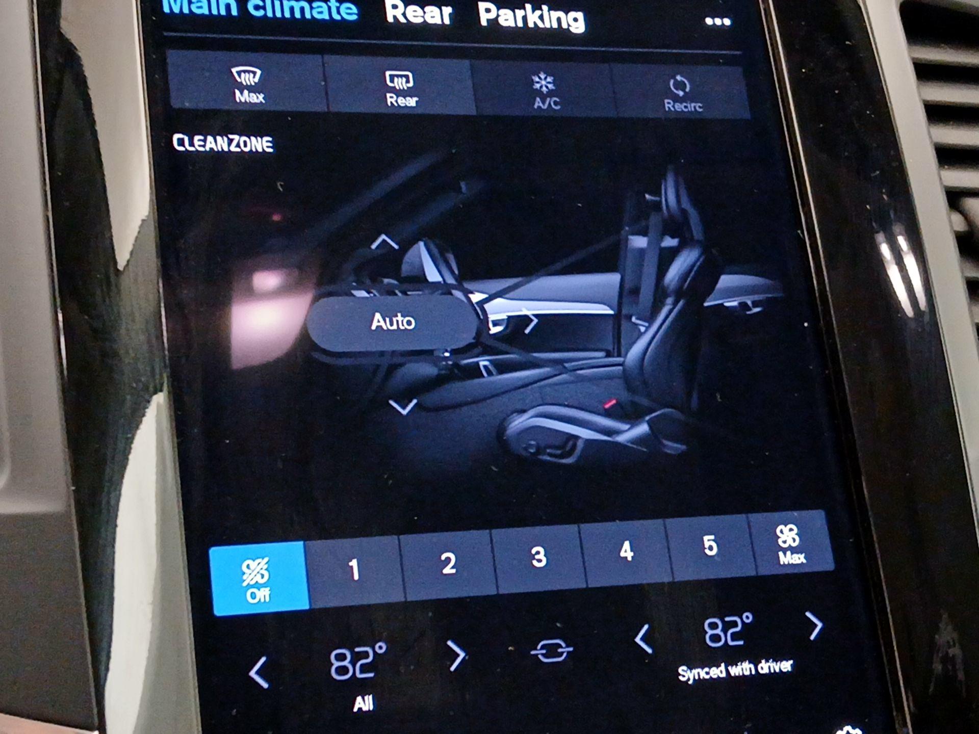 Thumbnail: 2023 Volvo XC90 - 16