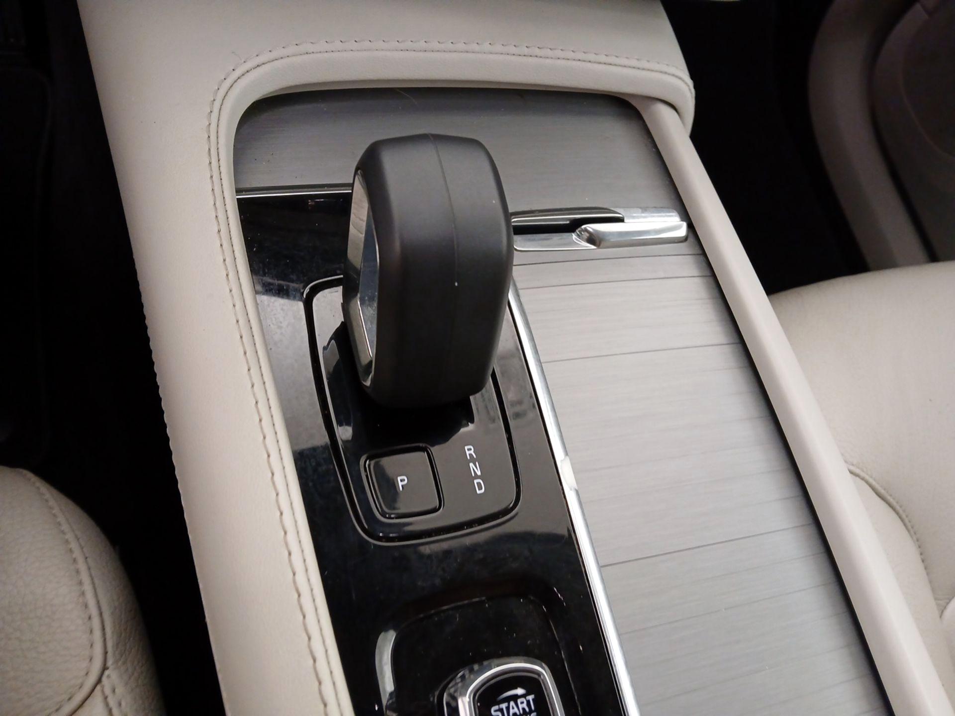 Thumbnail: 2023 Volvo XC90 - 17