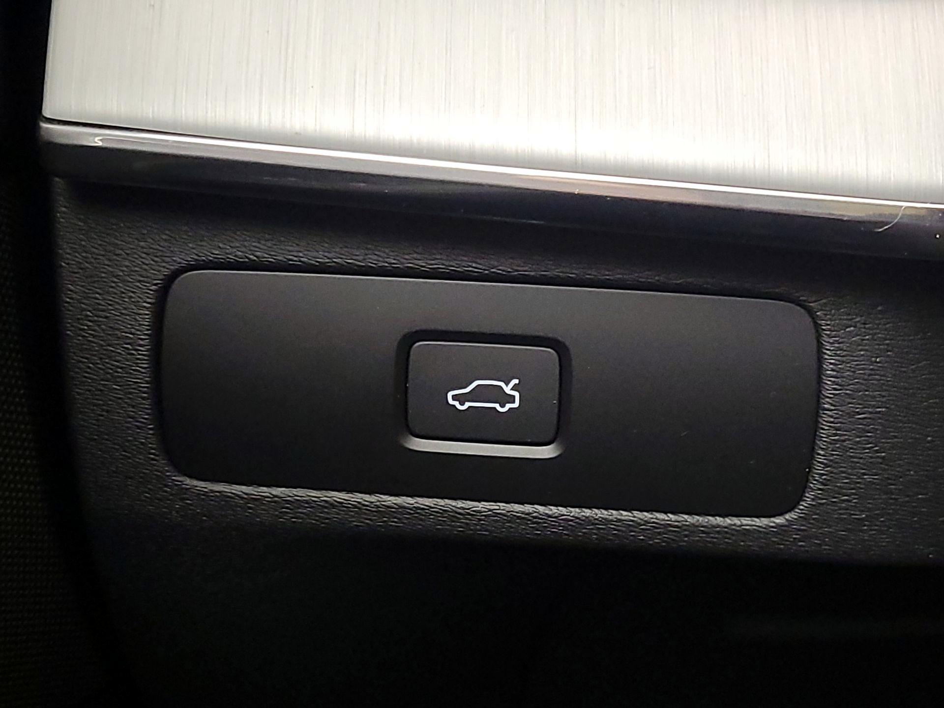 Thumbnail: 2024 Volvo XC90 - 13