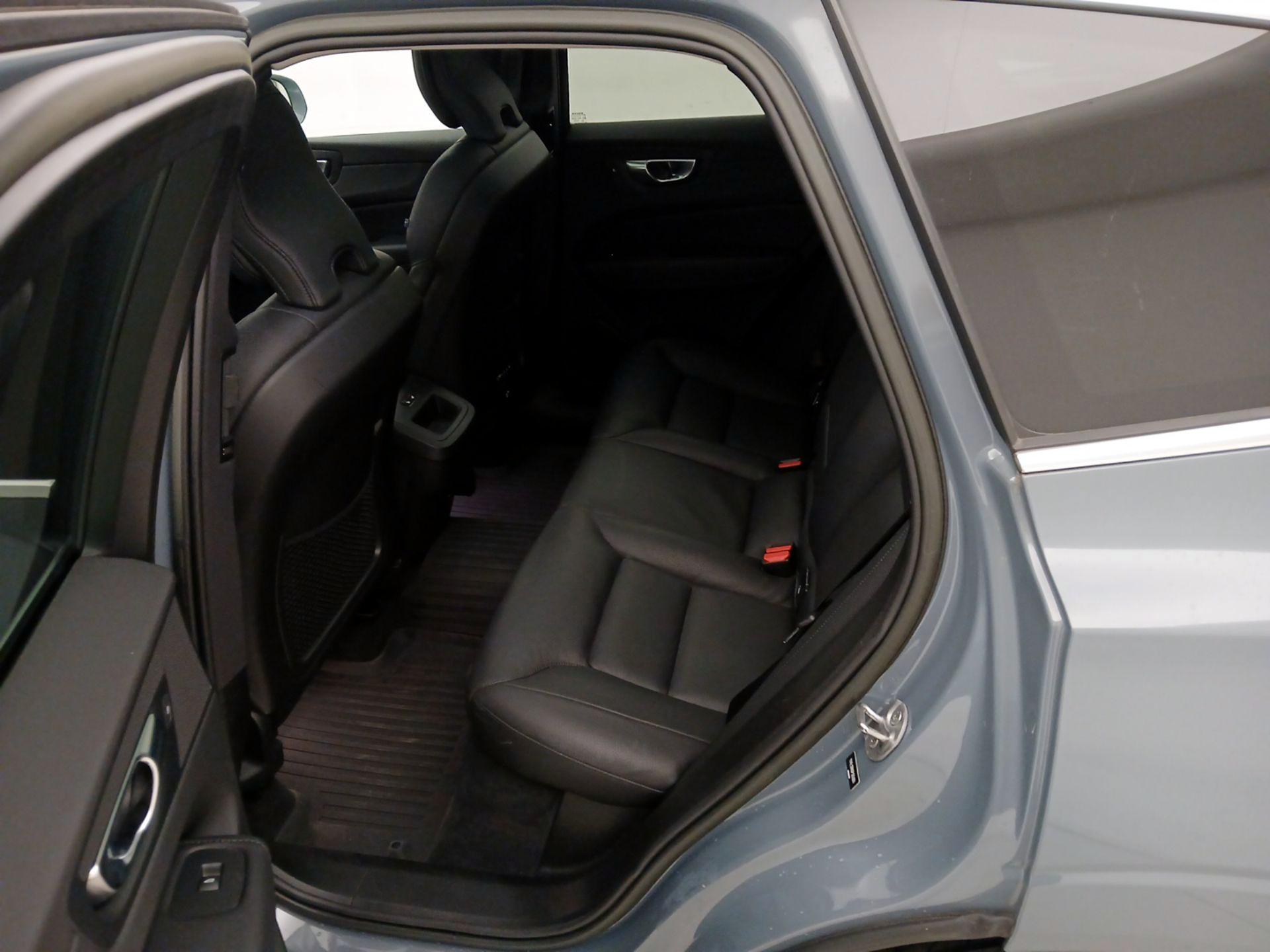 Thumbnail: 2023 Volvo XC60 - 20