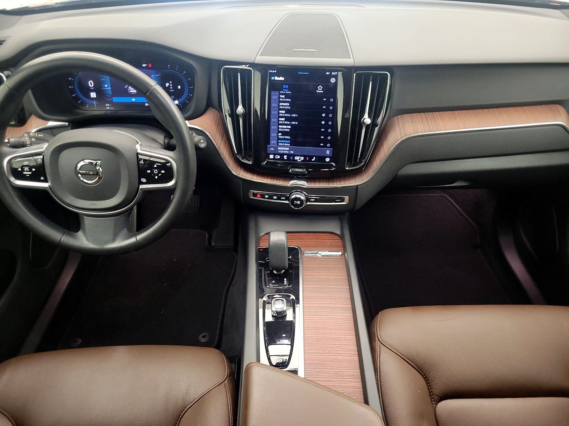 Thumbnail: 2023 Volvo XC60 - 9