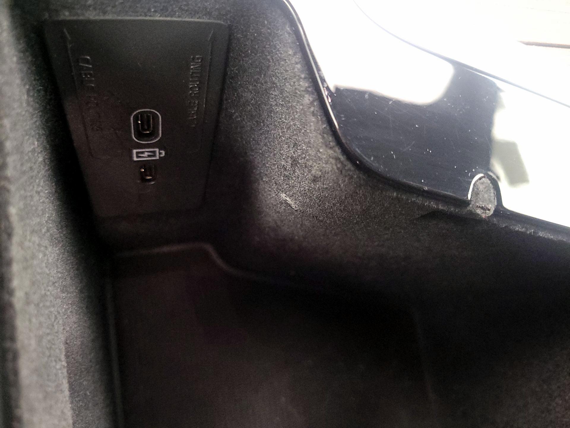 Thumbnail: 2023 Volvo XC60 - 18