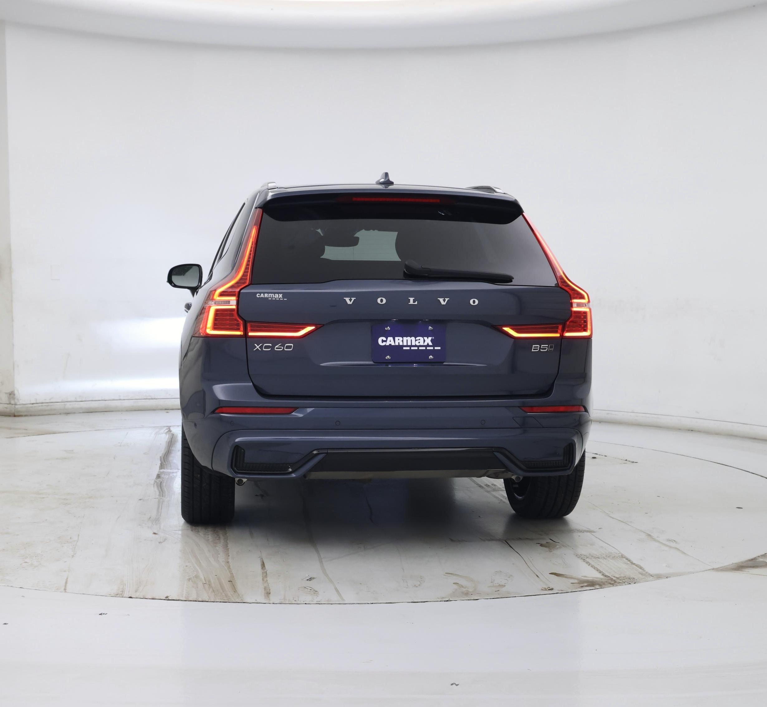 Thumbnail: 2023 Volvo XC60 - 6