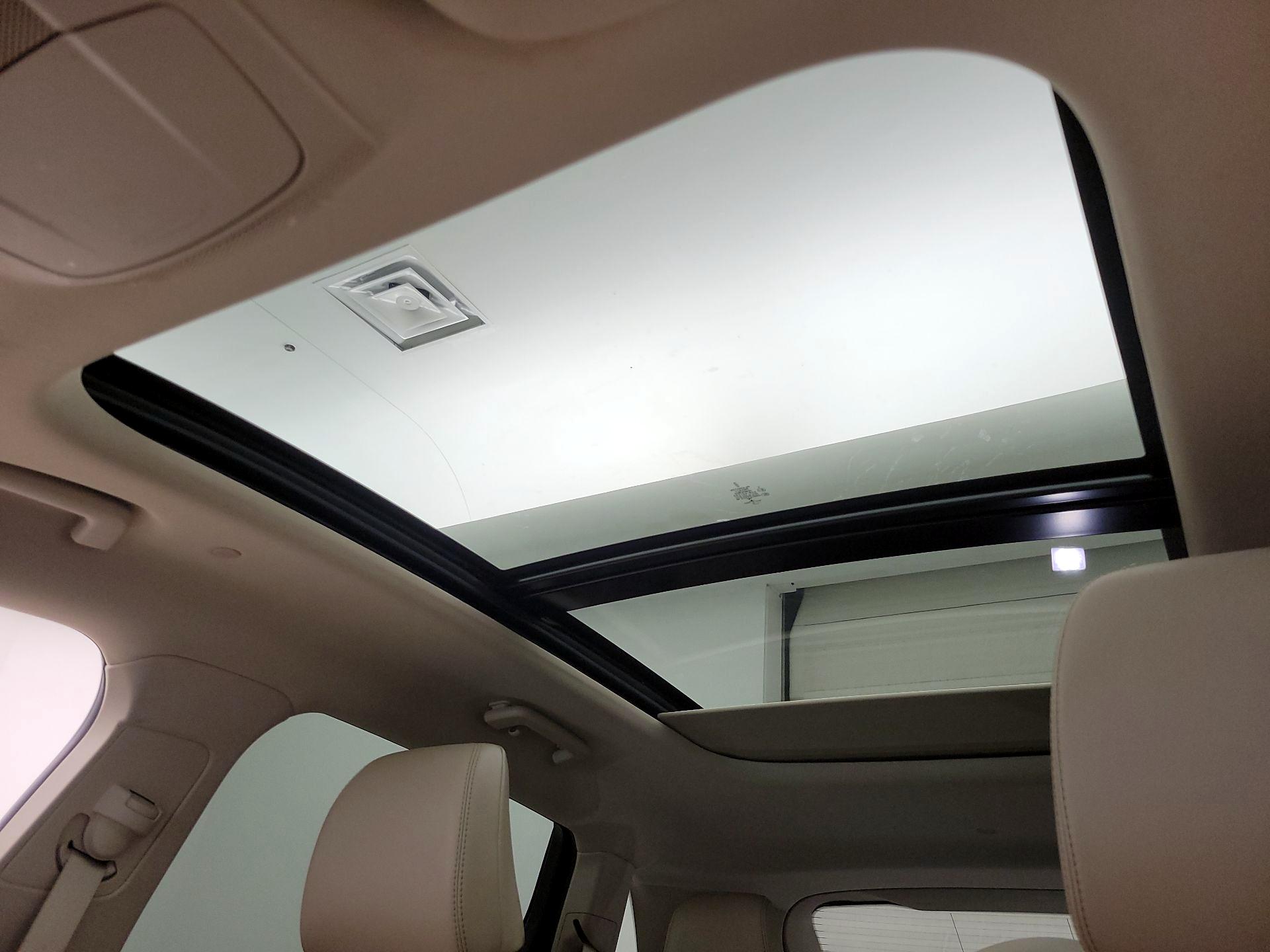 Thumbnail: 2022 Lincoln Nautilus - 20