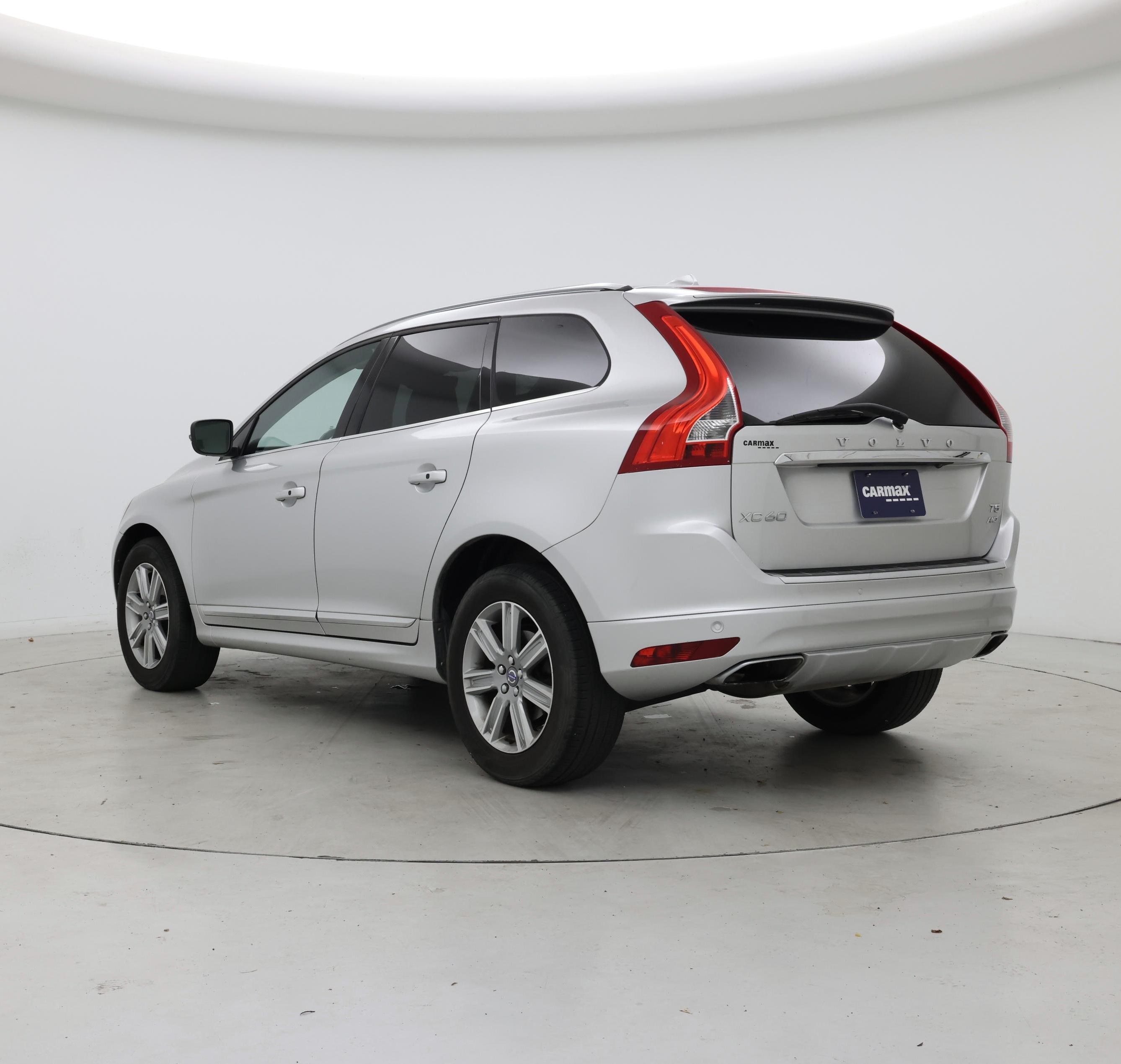 Thumbnail: 2017 Volvo XC60 - 2