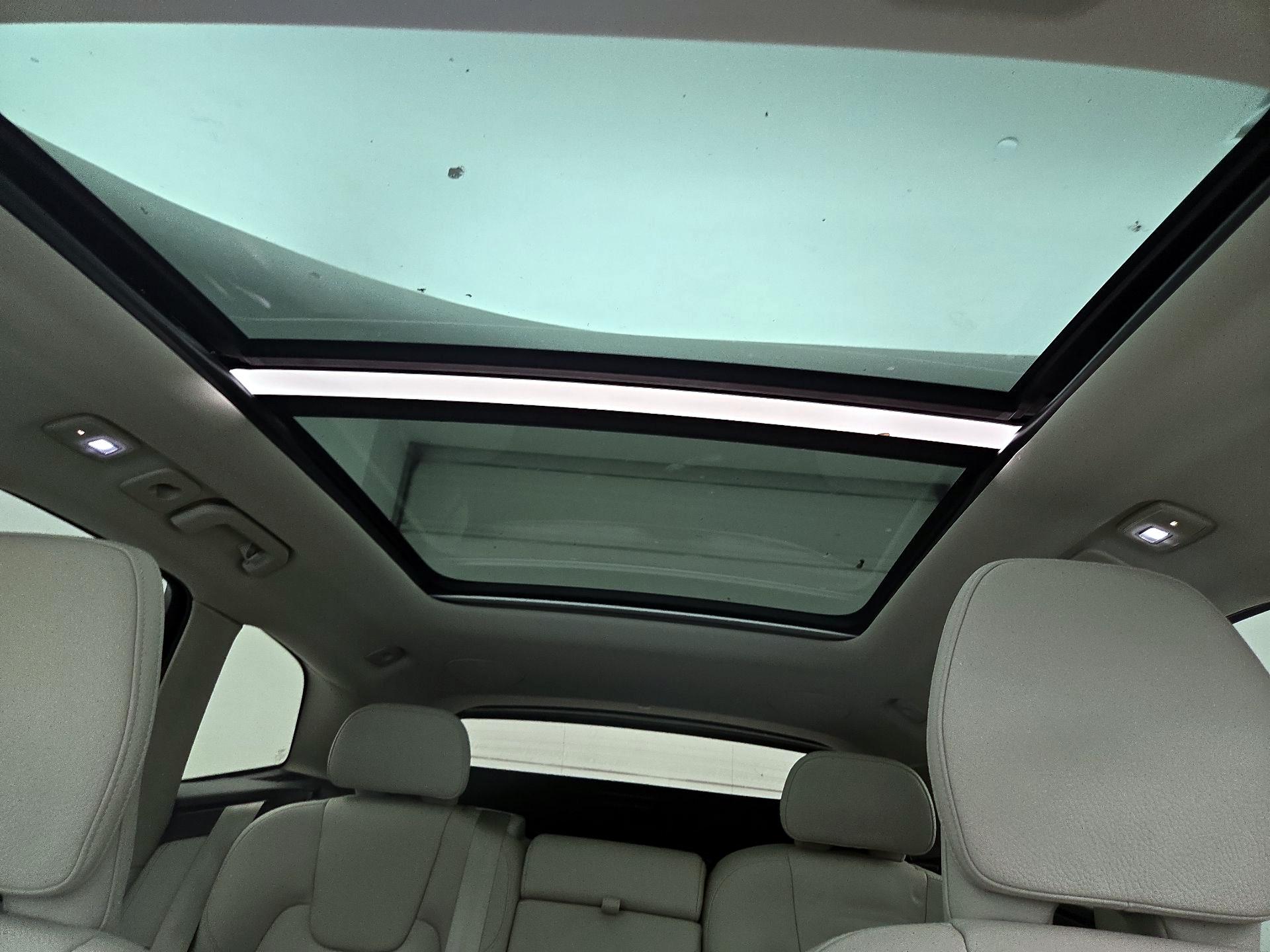 Thumbnail: 2023 Volvo XC60 - 20