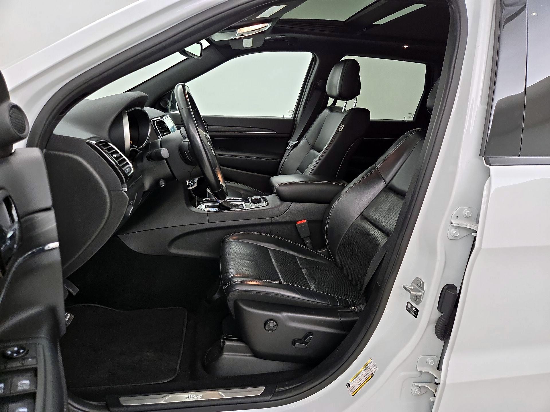 Thumbnail: 2021 Jeep Grand Cherokee - 11