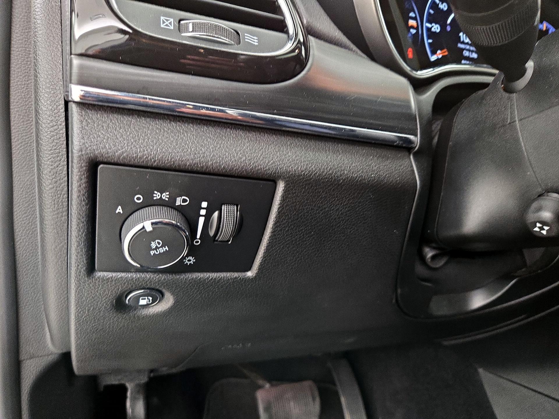 Thumbnail: 2021 Jeep Grand Cherokee - 13