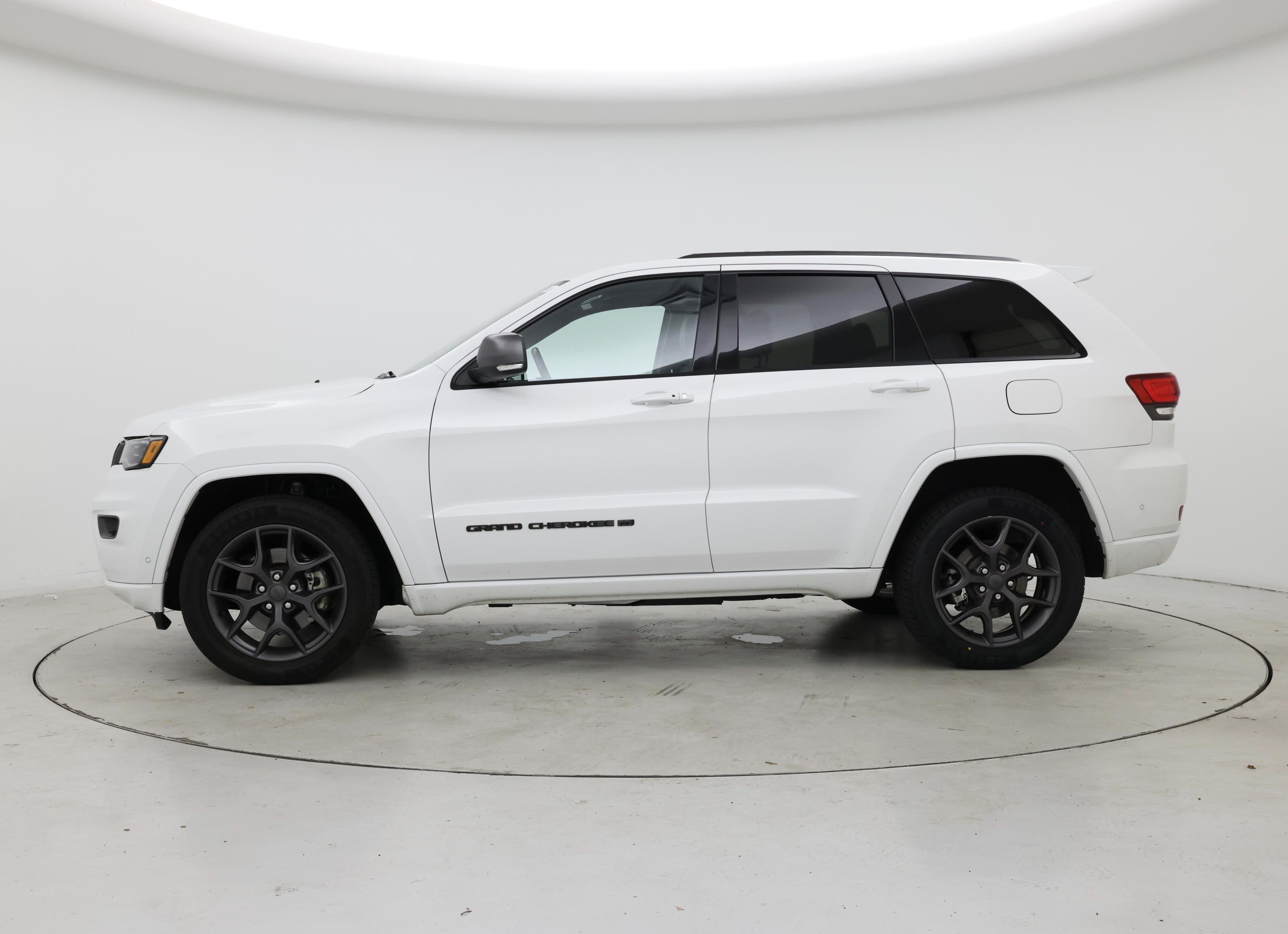 Thumbnail: 2021 Jeep Grand Cherokee - 3