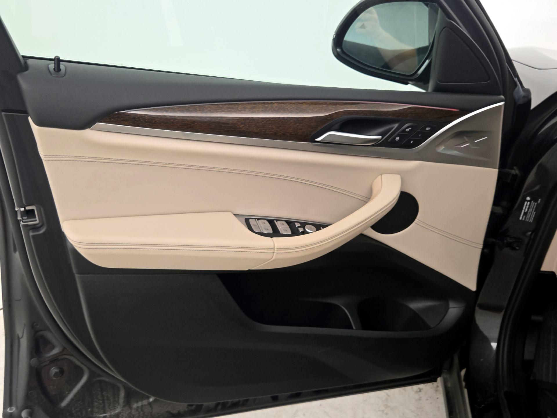 Thumbnail: 2021 BMW X4 - 12