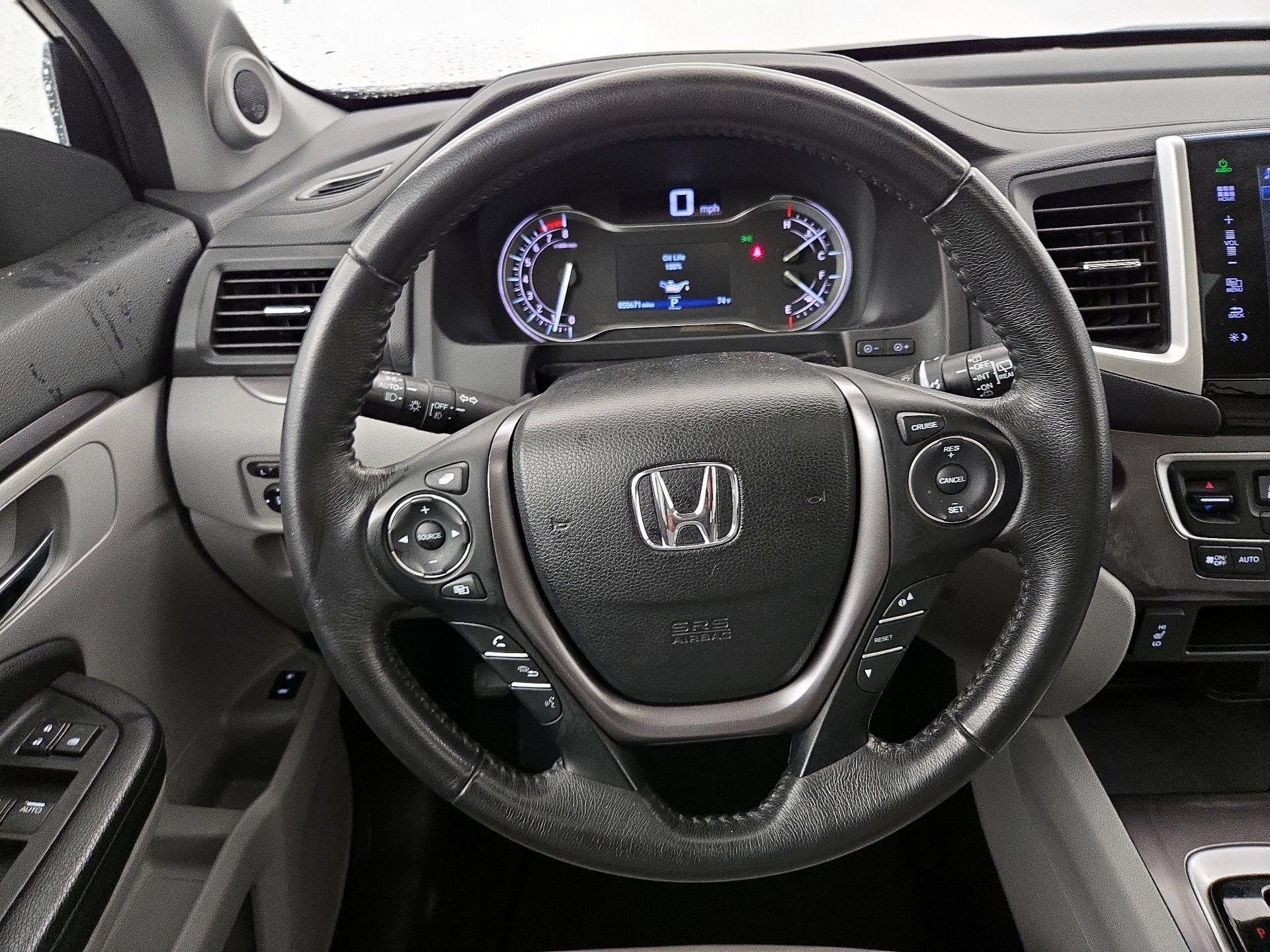 Thumbnail: 2016 Honda Pilot - 10