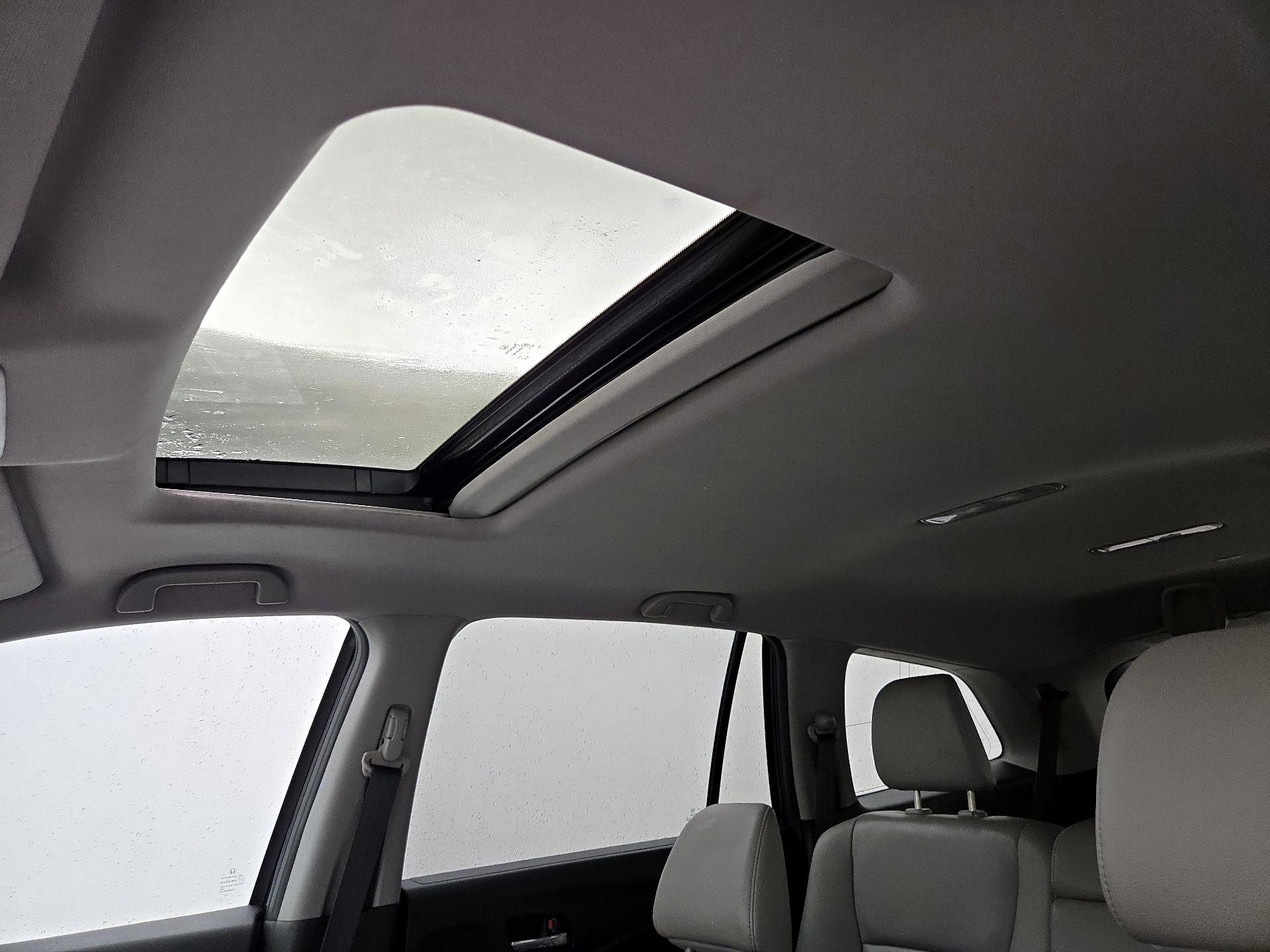 Thumbnail: 2016 Honda Pilot - 19