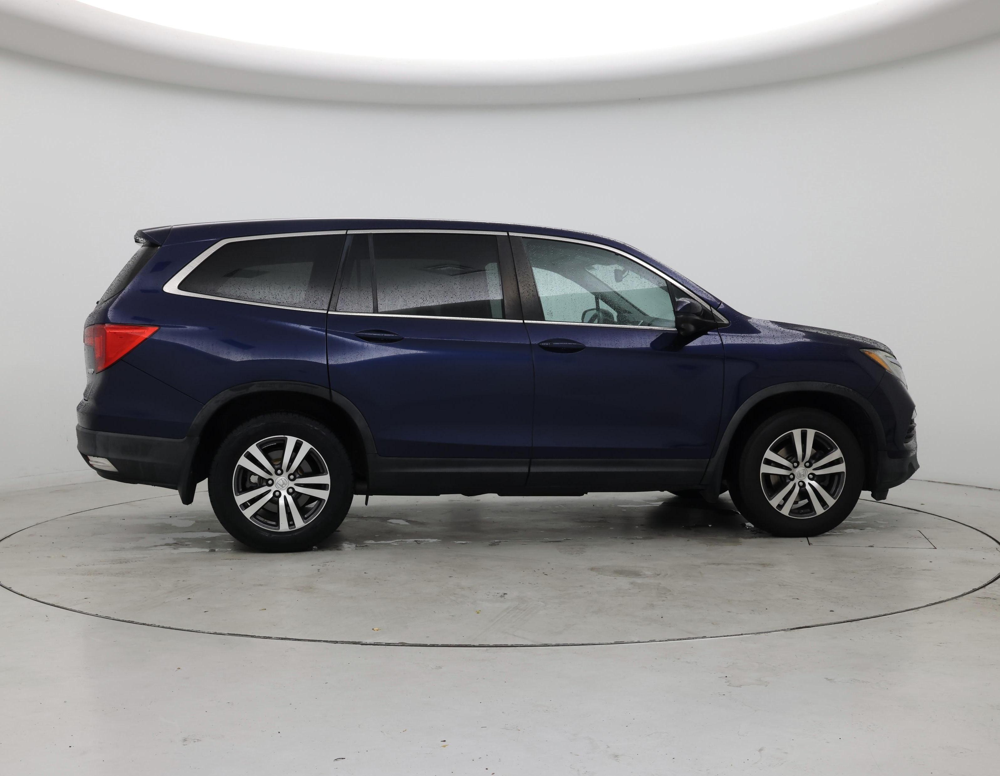 Thumbnail: 2016 Honda Pilot - 7