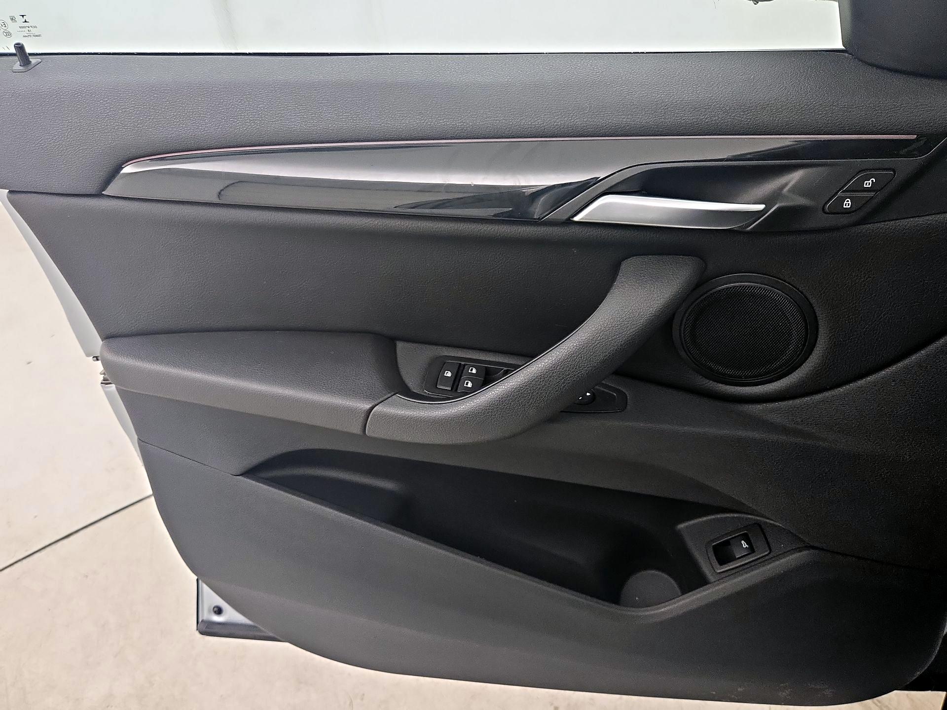 Thumbnail: 2018 BMW X1 - 12