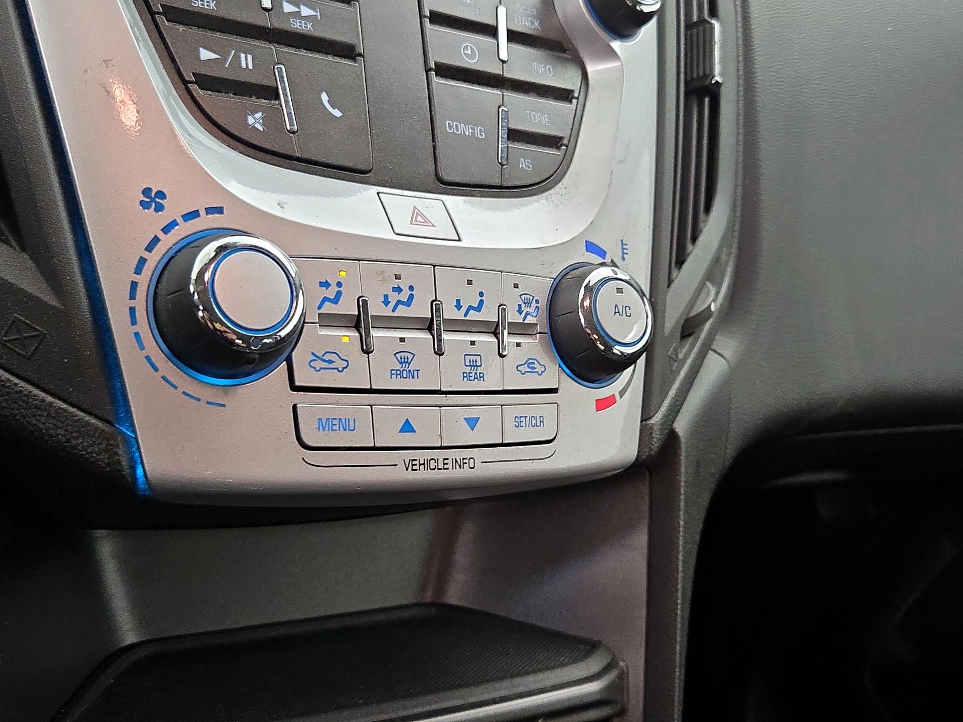 Thumbnail: 2016 Chevrolet Equinox - 15