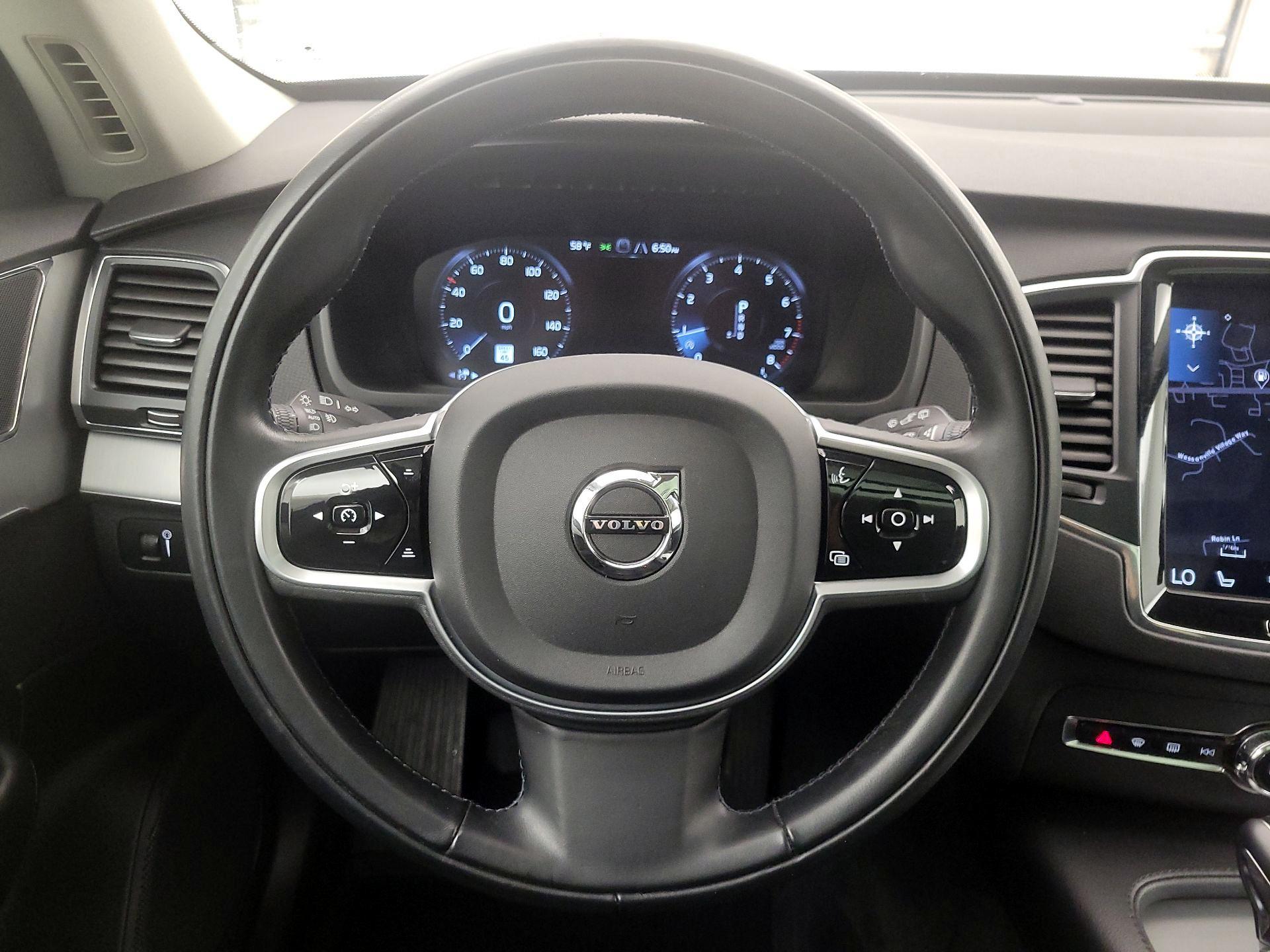 Thumbnail: 2022 Volvo XC90 - 10