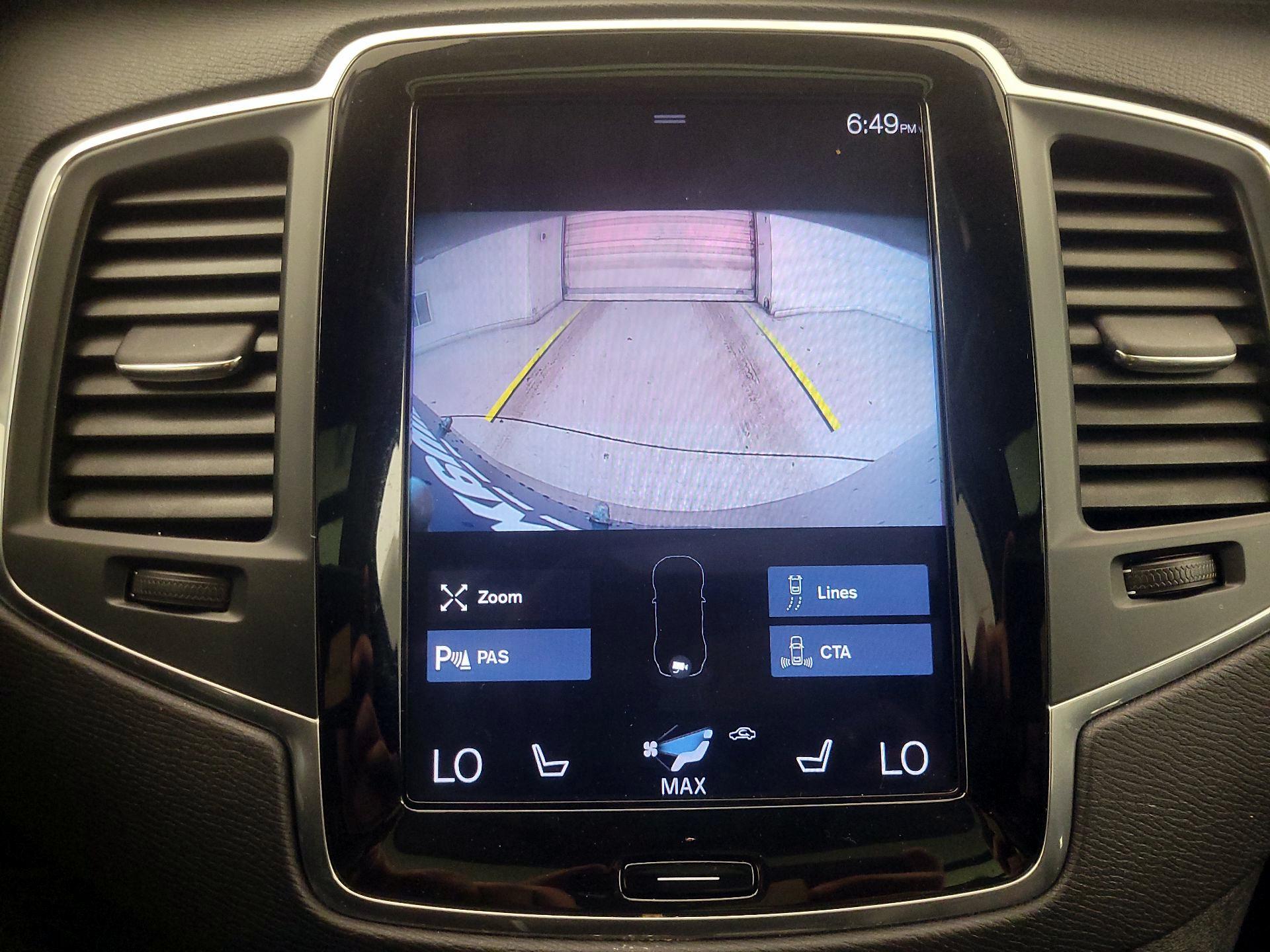 Thumbnail: 2022 Volvo XC90 - 15