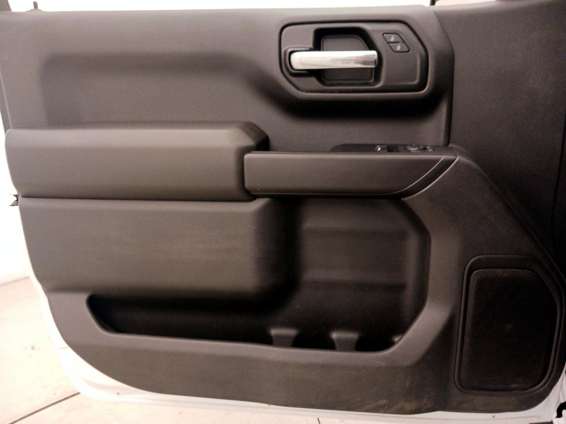 Thumbnail: 2024 Chevrolet Silverado 1500 - 12
