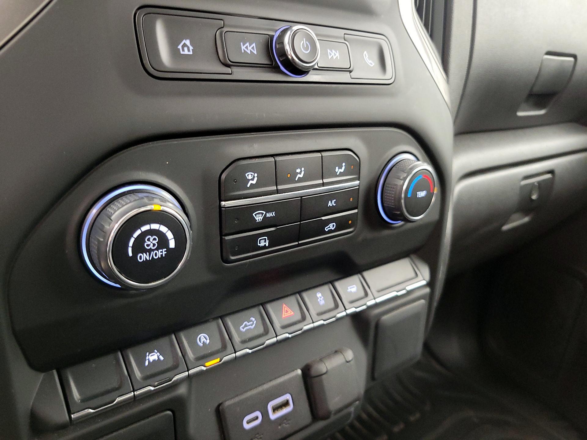 Thumbnail: 2024 Chevrolet Silverado 1500 - 16