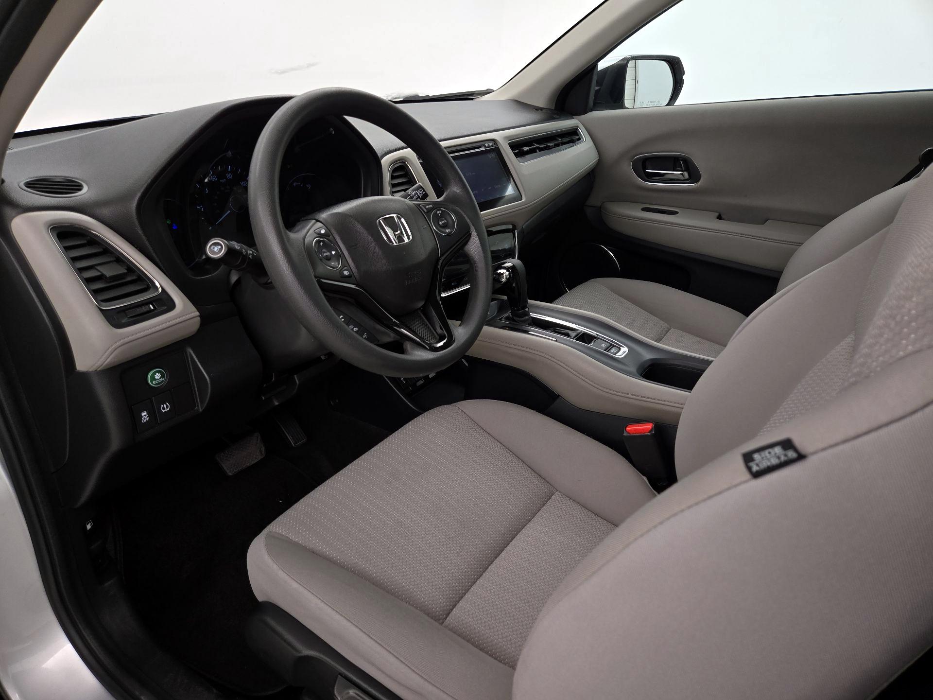 Thumbnail: 2016 Honda HR-V - 11