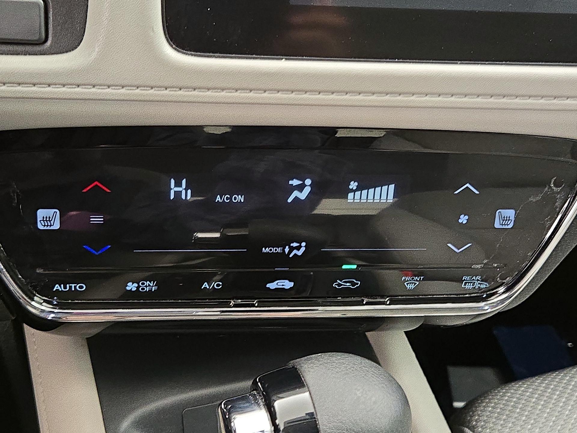 Thumbnail: 2016 Honda HR-V - 16