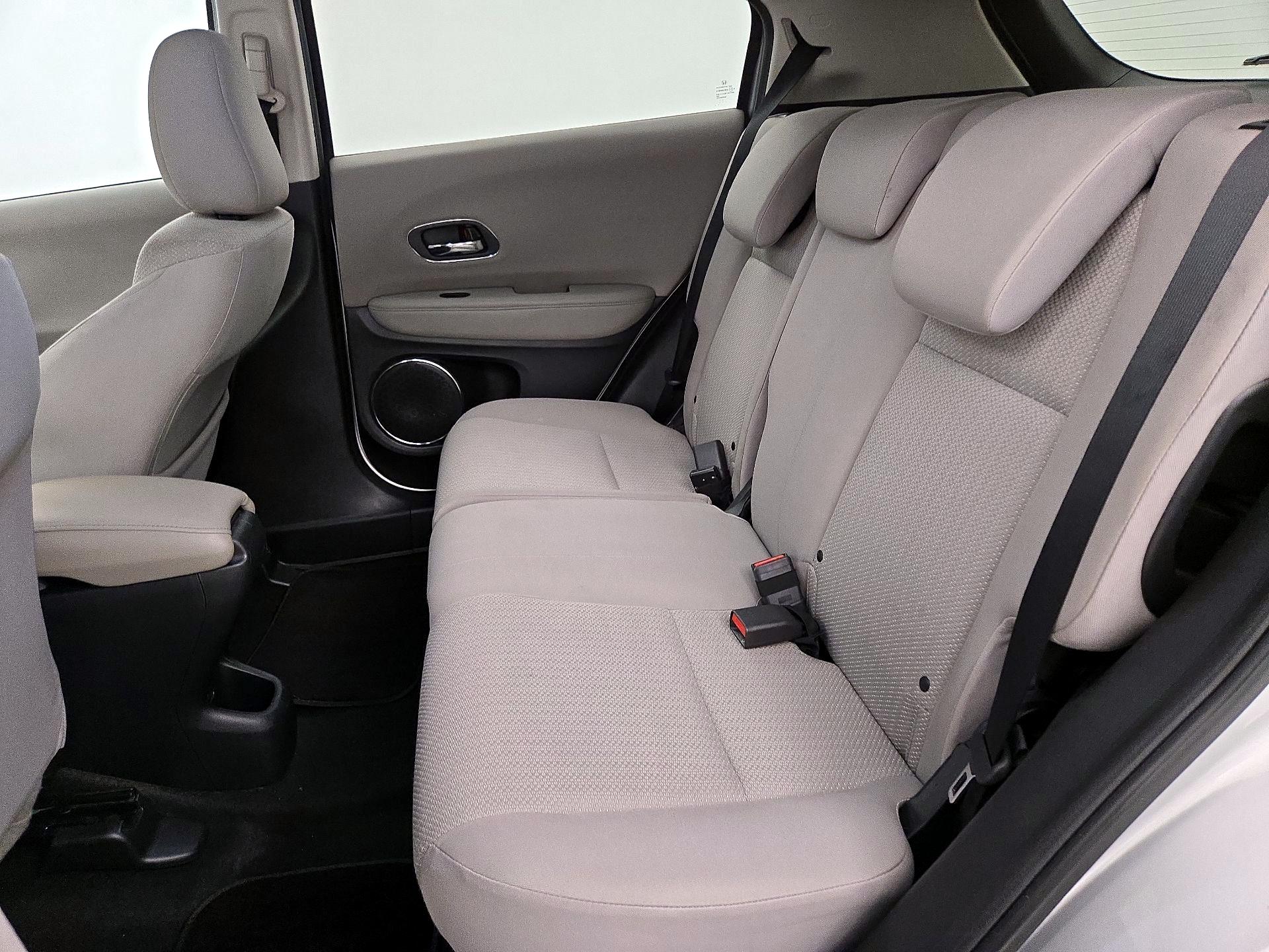 Thumbnail: 2016 Honda HR-V - 20