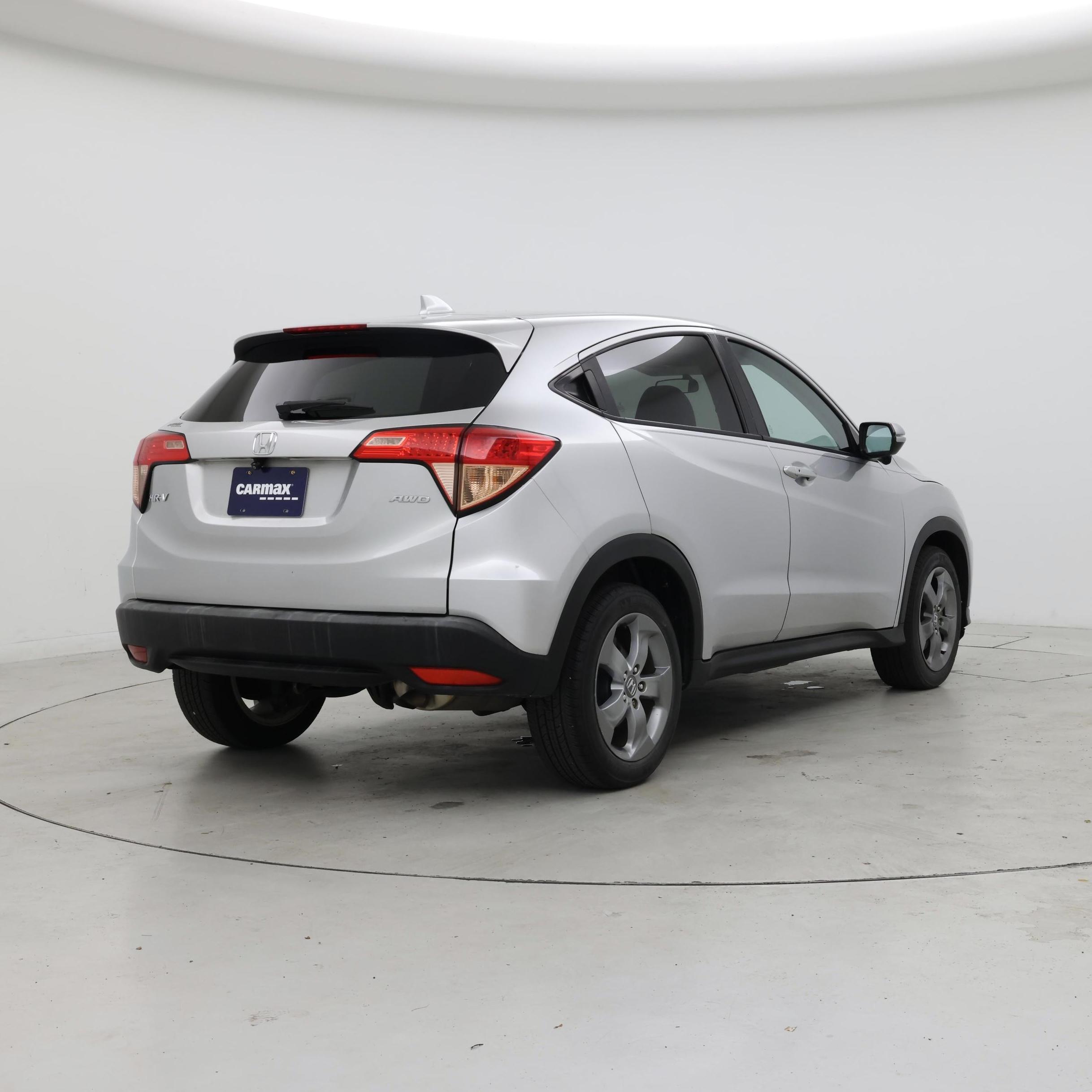 Thumbnail: 2016 Honda HR-V - 8